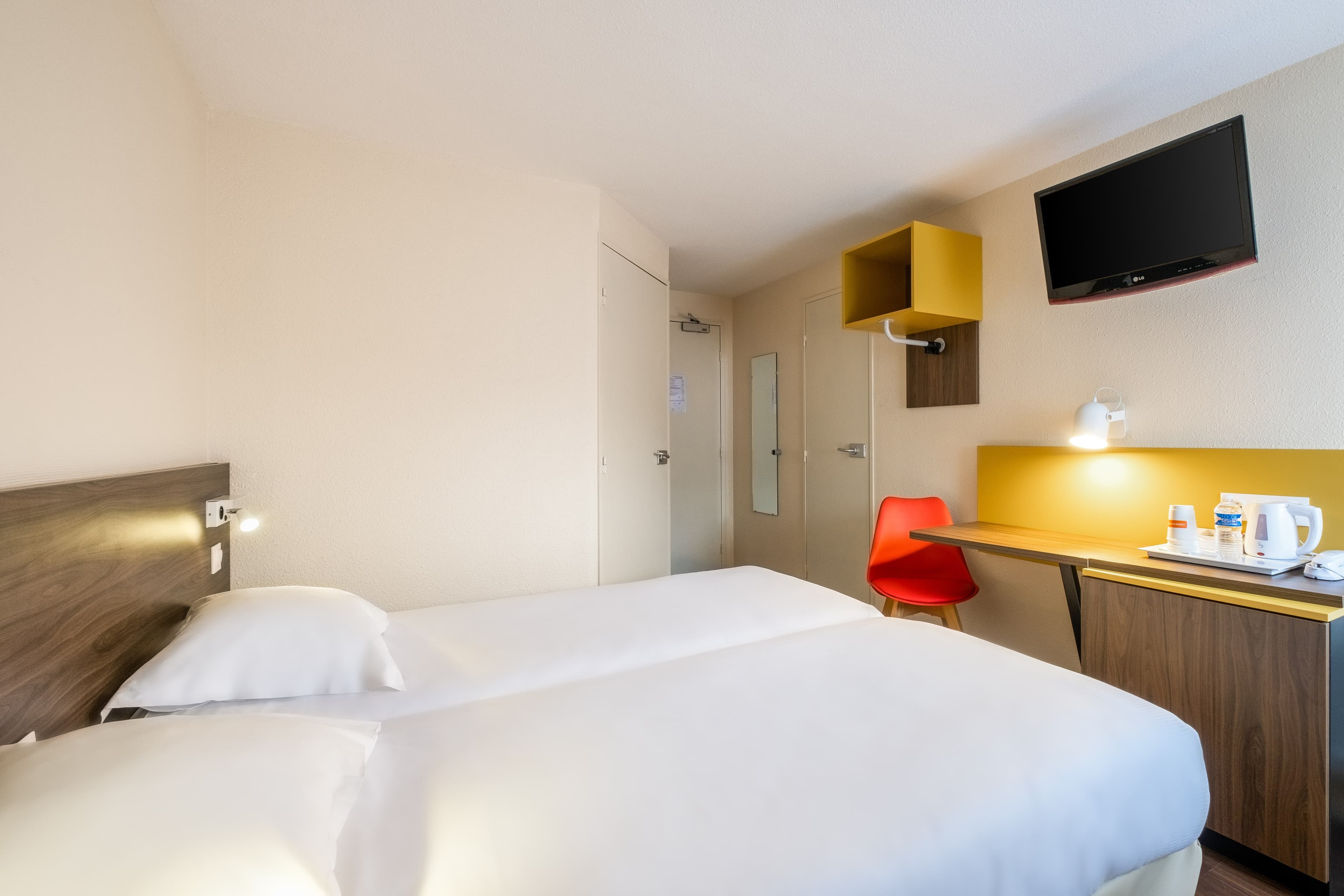 Comfort Hotel Lille Lomme — 11