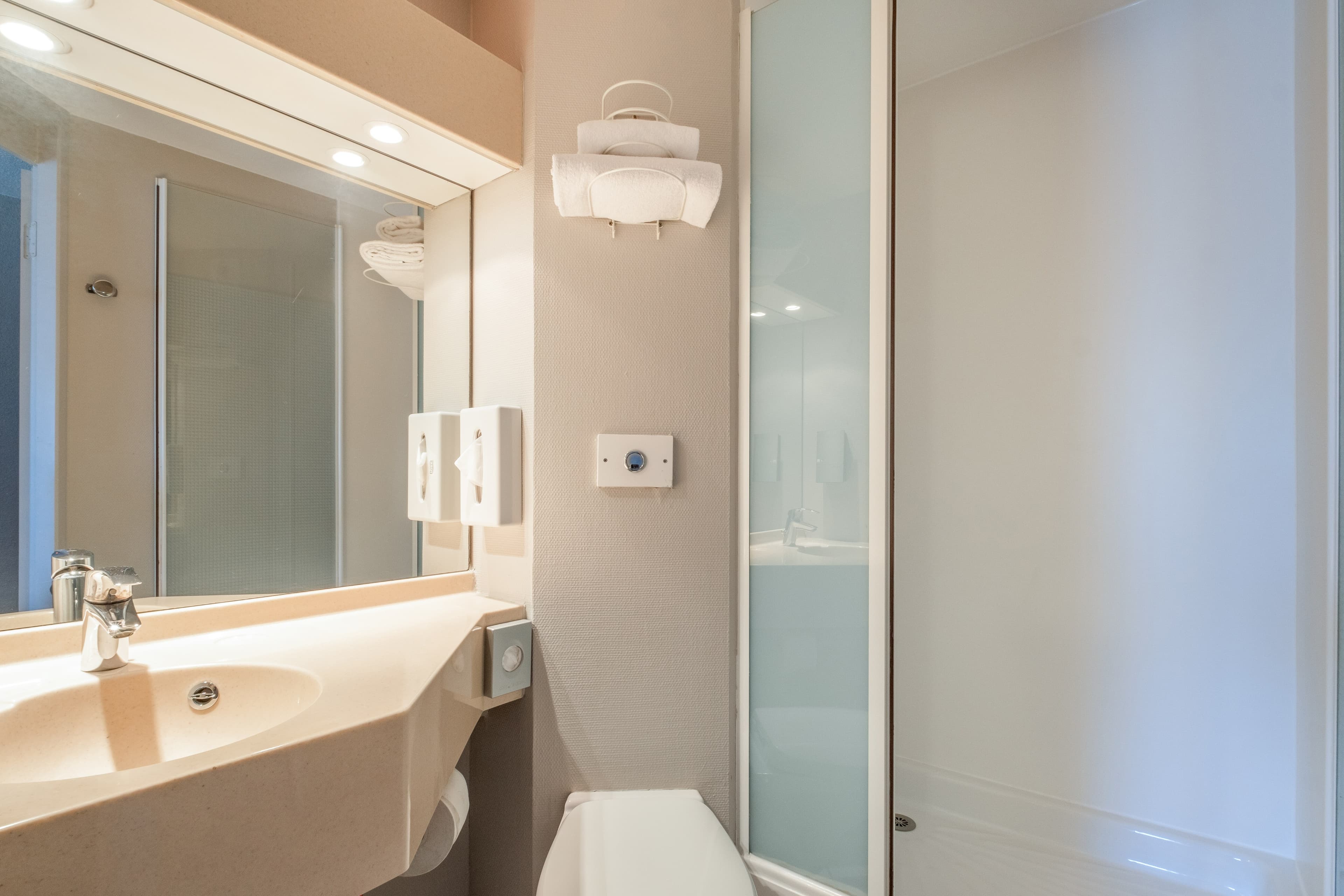 Comfort Hotel Linas - Montlhery - Image 5