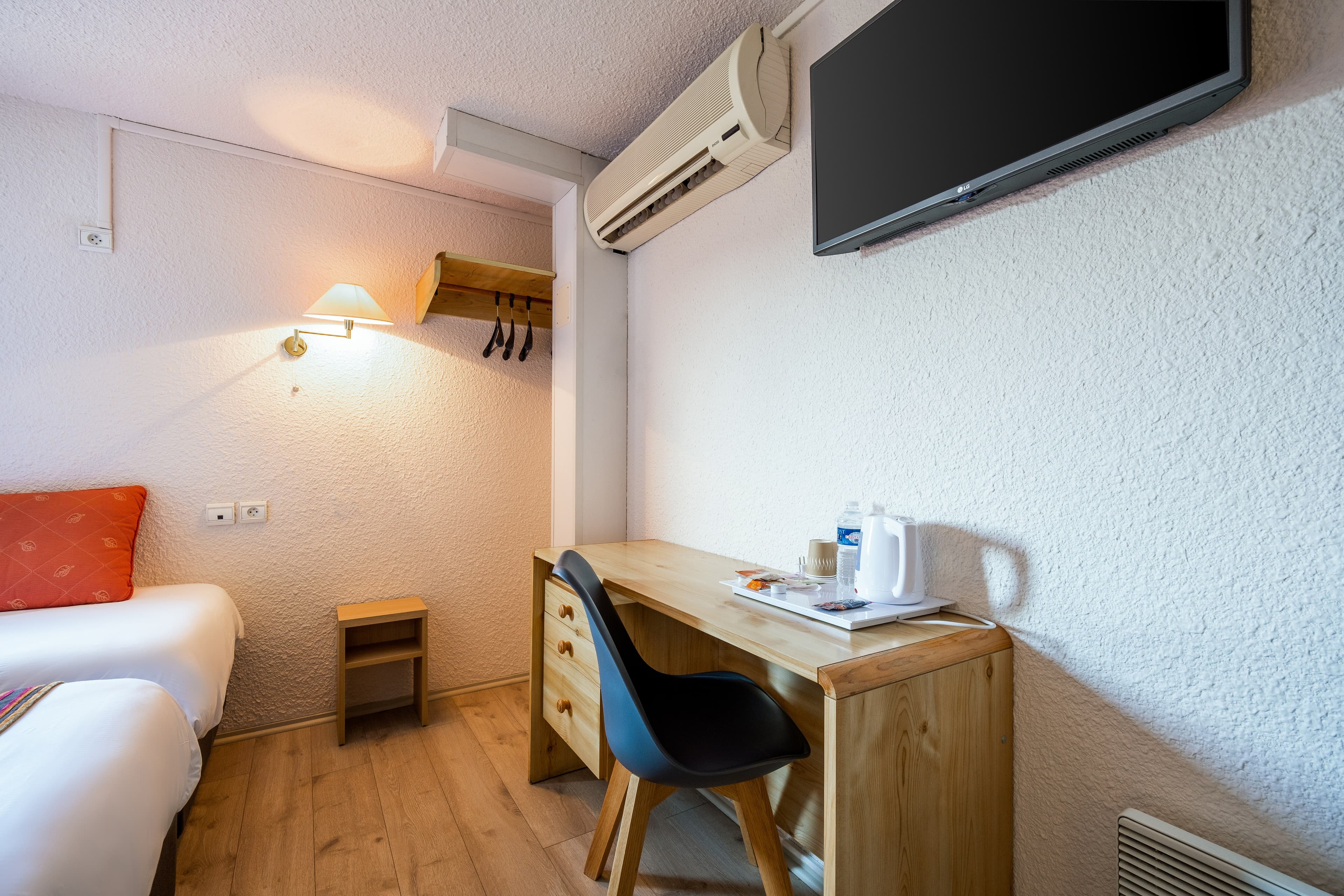 Comfort Hotel Montlucon — 19