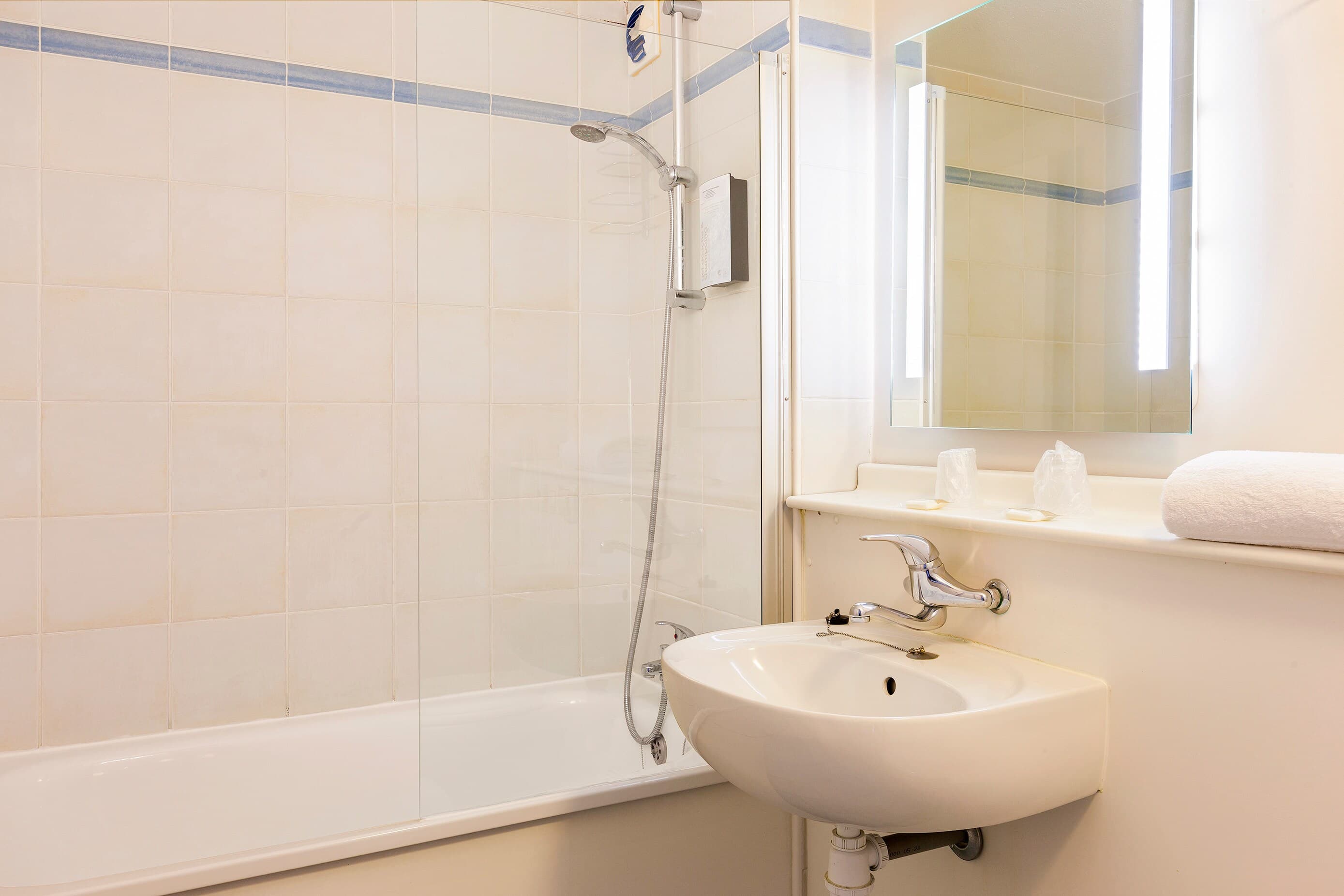 Comfort Hotel Lens - Noyelles Godault - Image 5