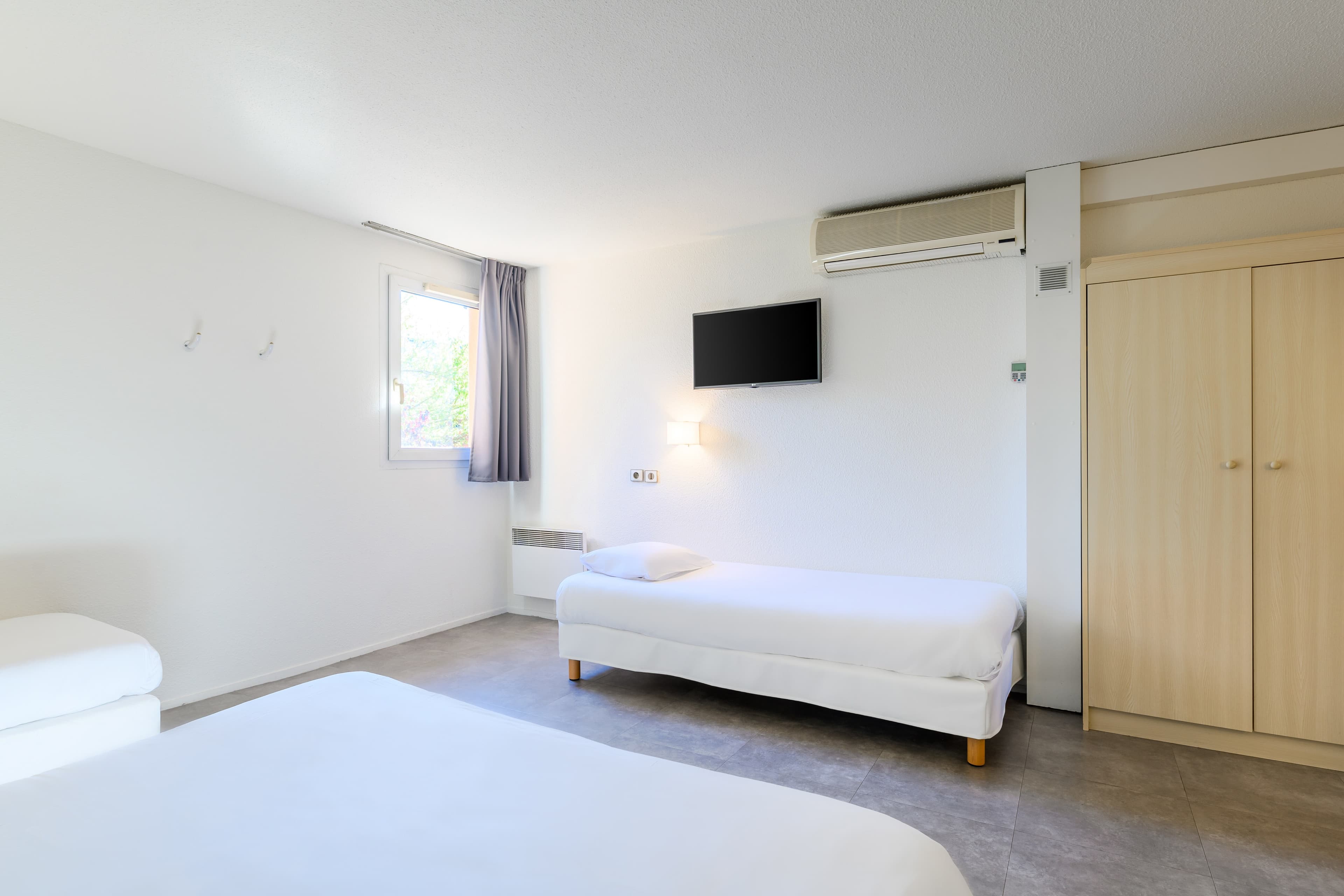 Comfort Hotel Orleans Saran — 8