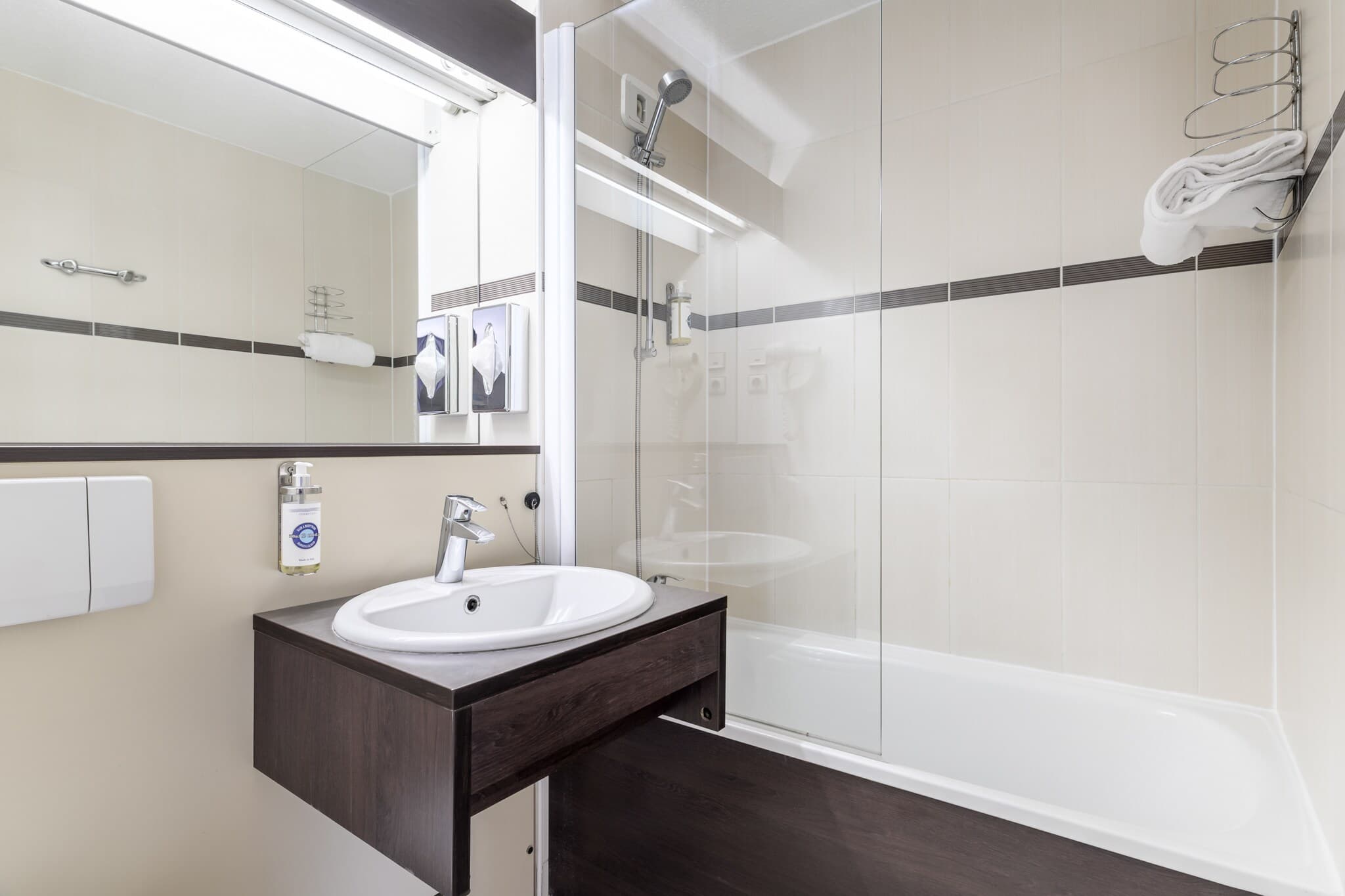 Comfort Hotel Orleans Saran - Image 5