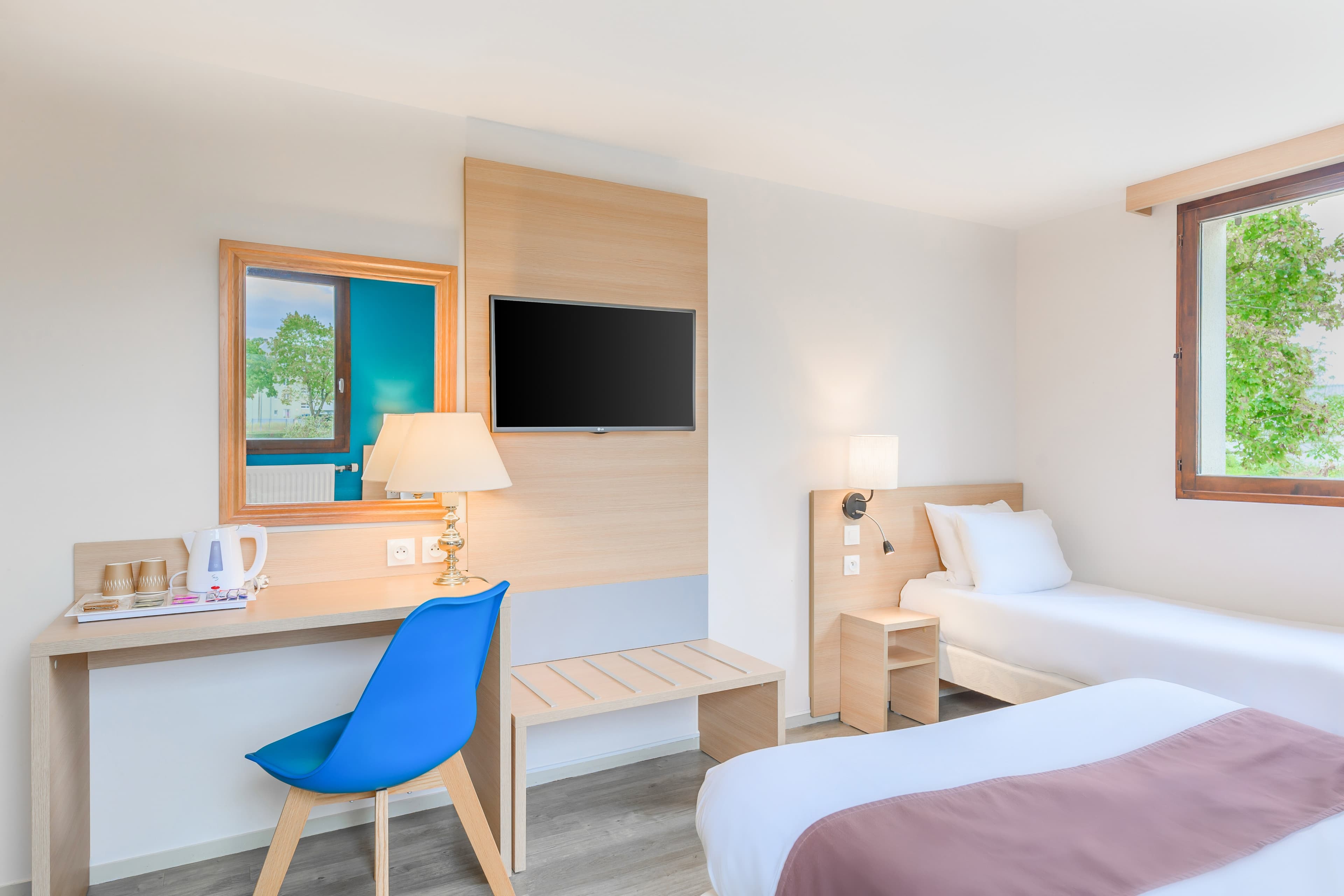 Comfort Hotel Pithiviers — 10