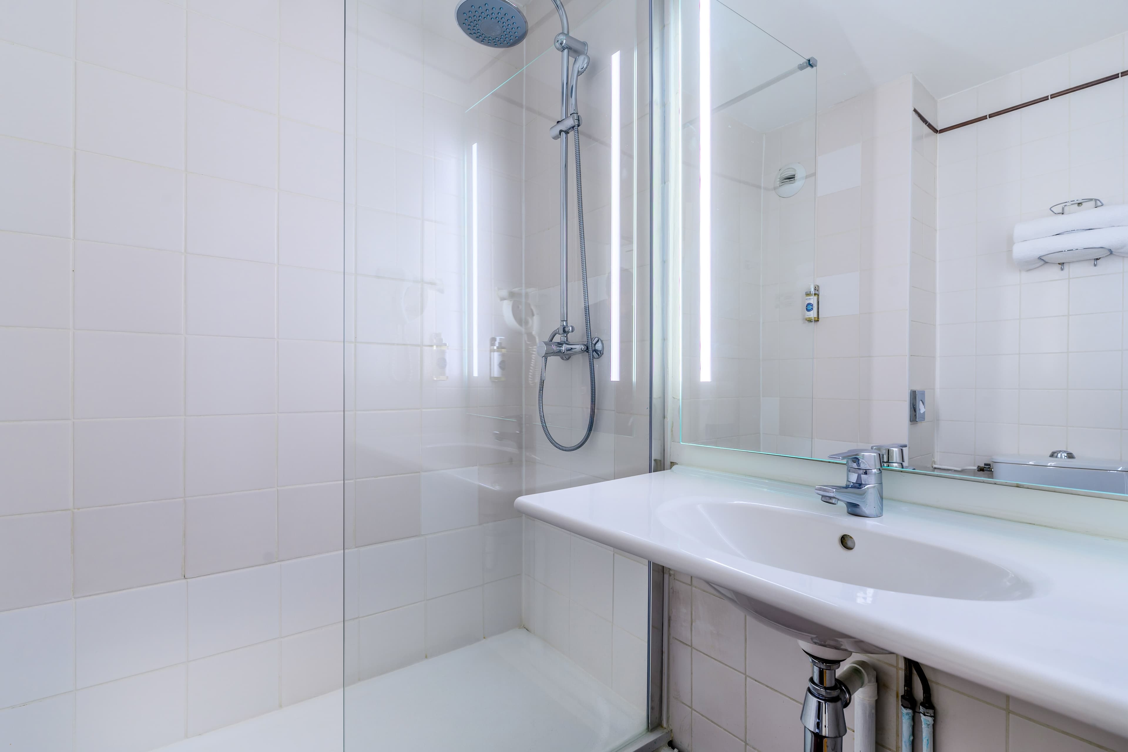 Comfort Hotel Paris Porte d'Ivry — 9