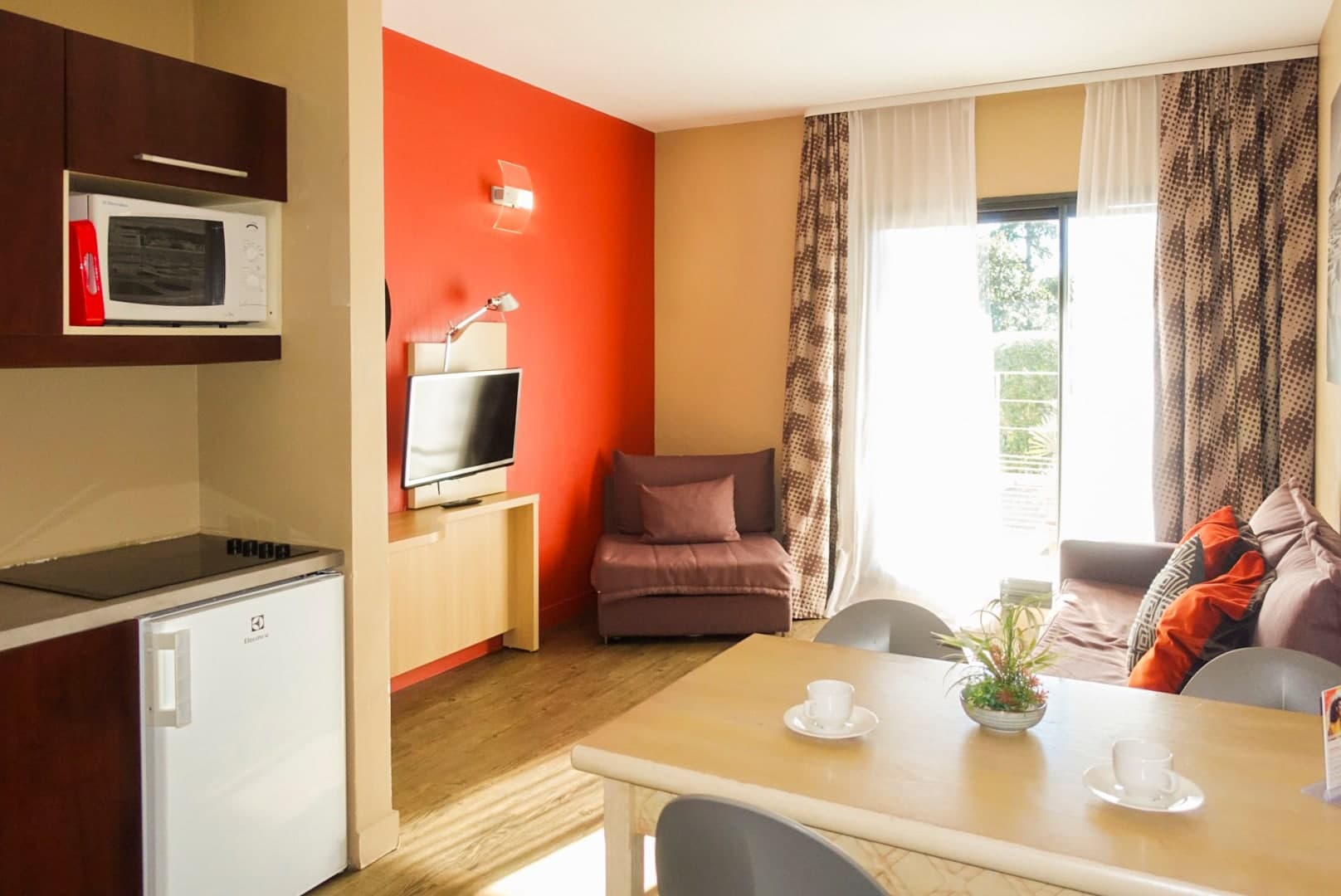Comfort Aparthotel Marseille Prado - Image 3