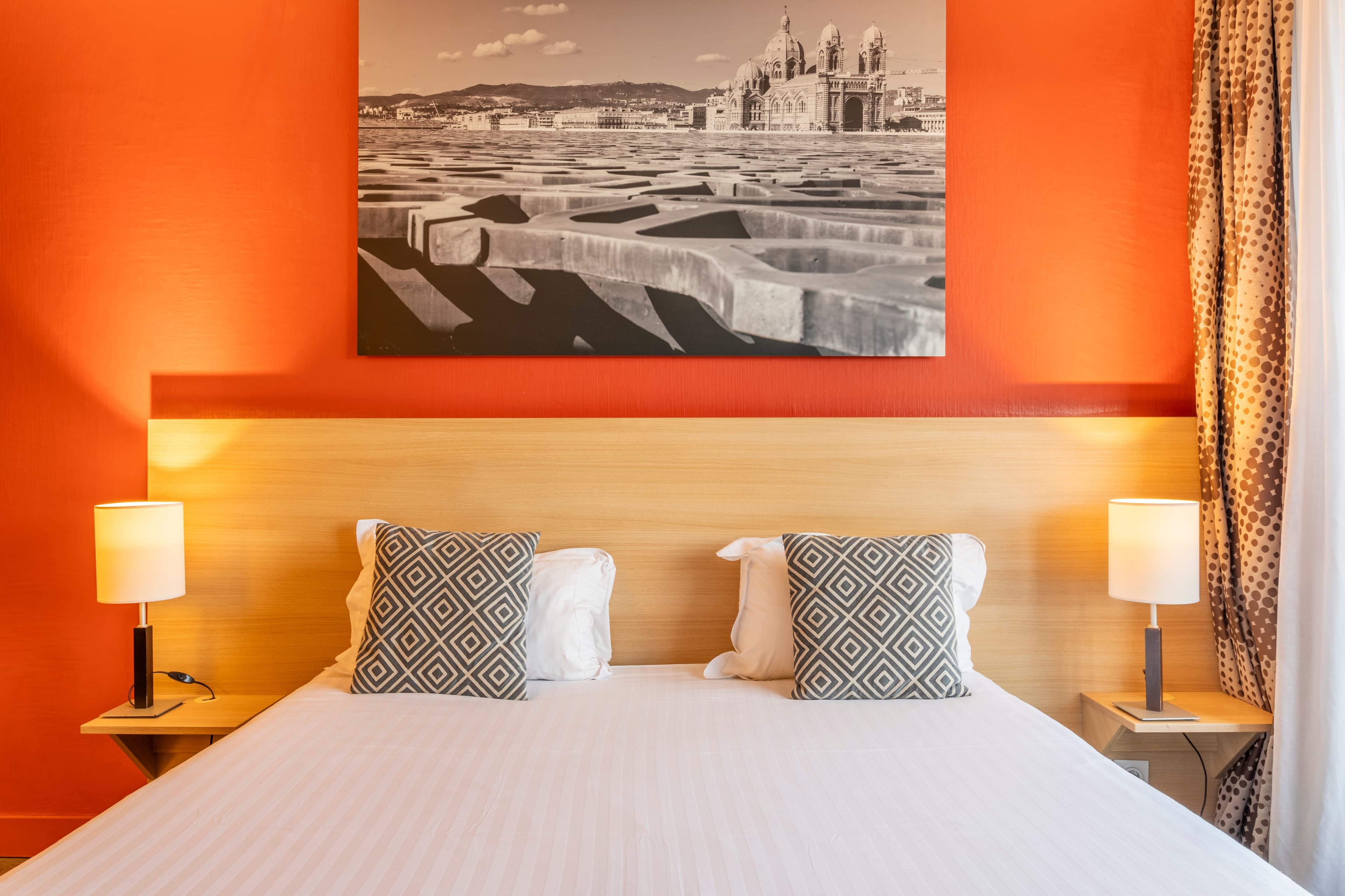 Comfort Aparthotel Marseille Prado - Image 1