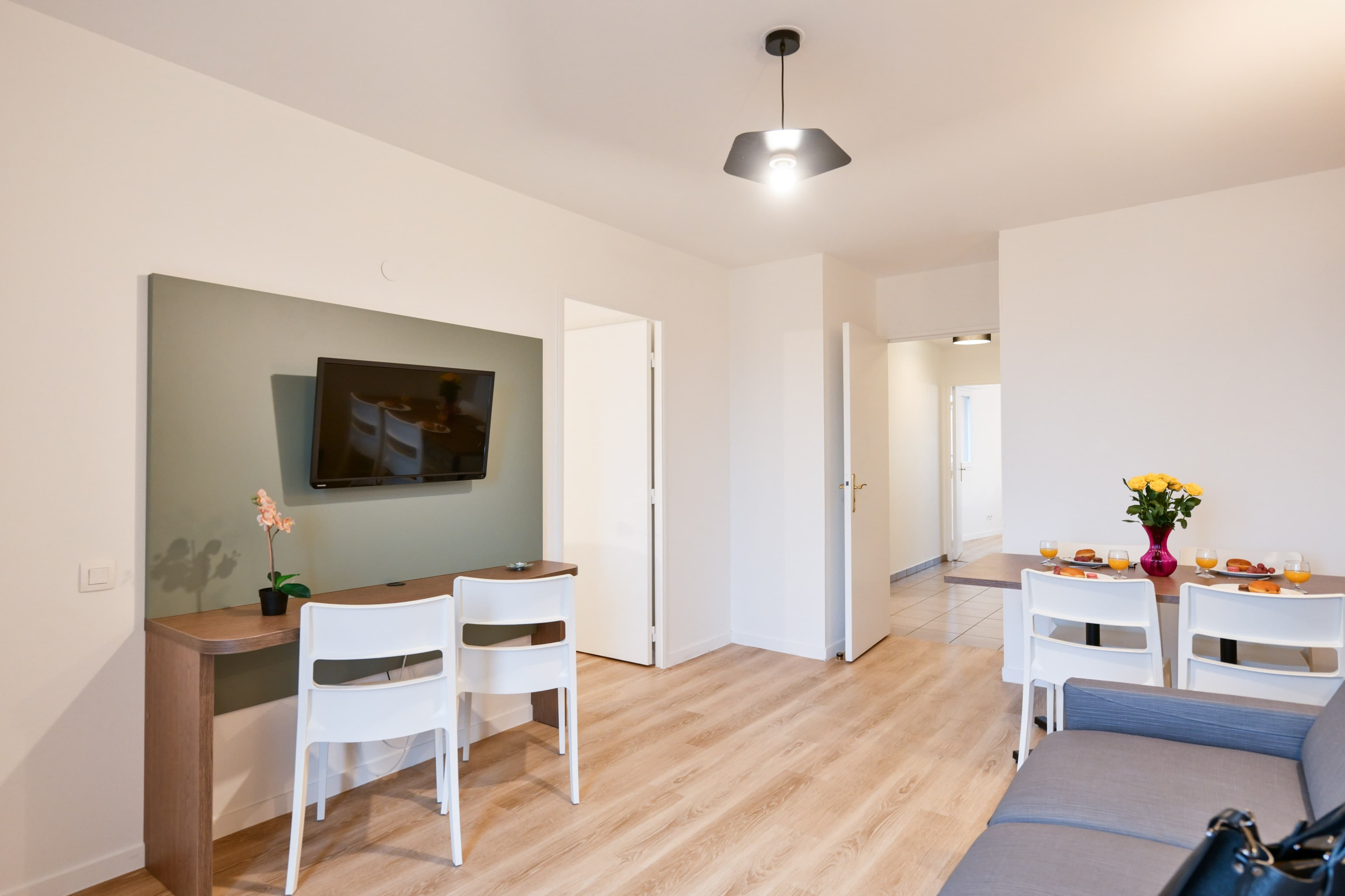 Comfort Aparthotel Versailles, St Cyr l'Ecole - Image 5