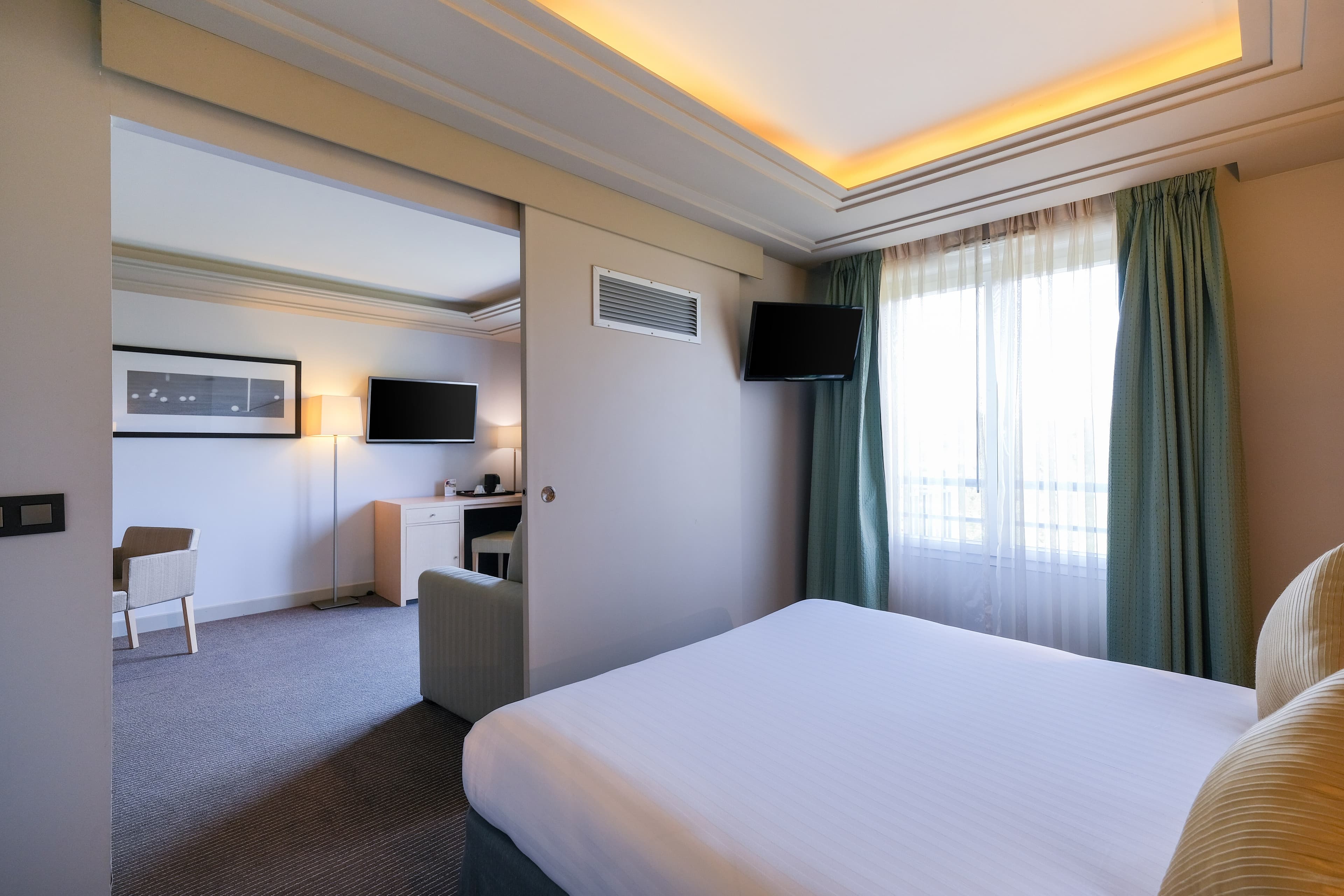 Zenitude Hotel la Valadière, an Ascend Collection Hotel — 9