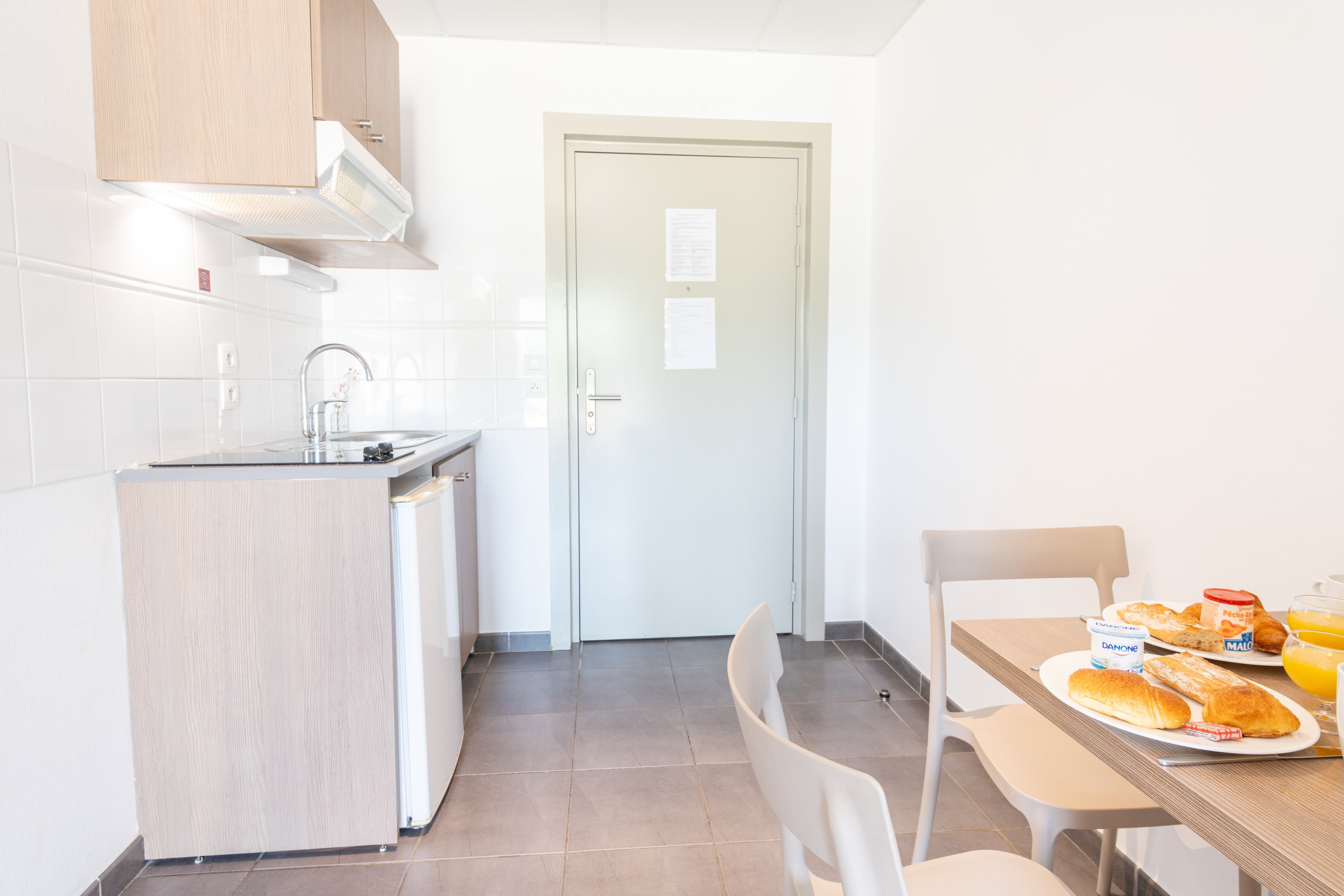 Comfort Aparthotel Cannes Mandelieu — 16