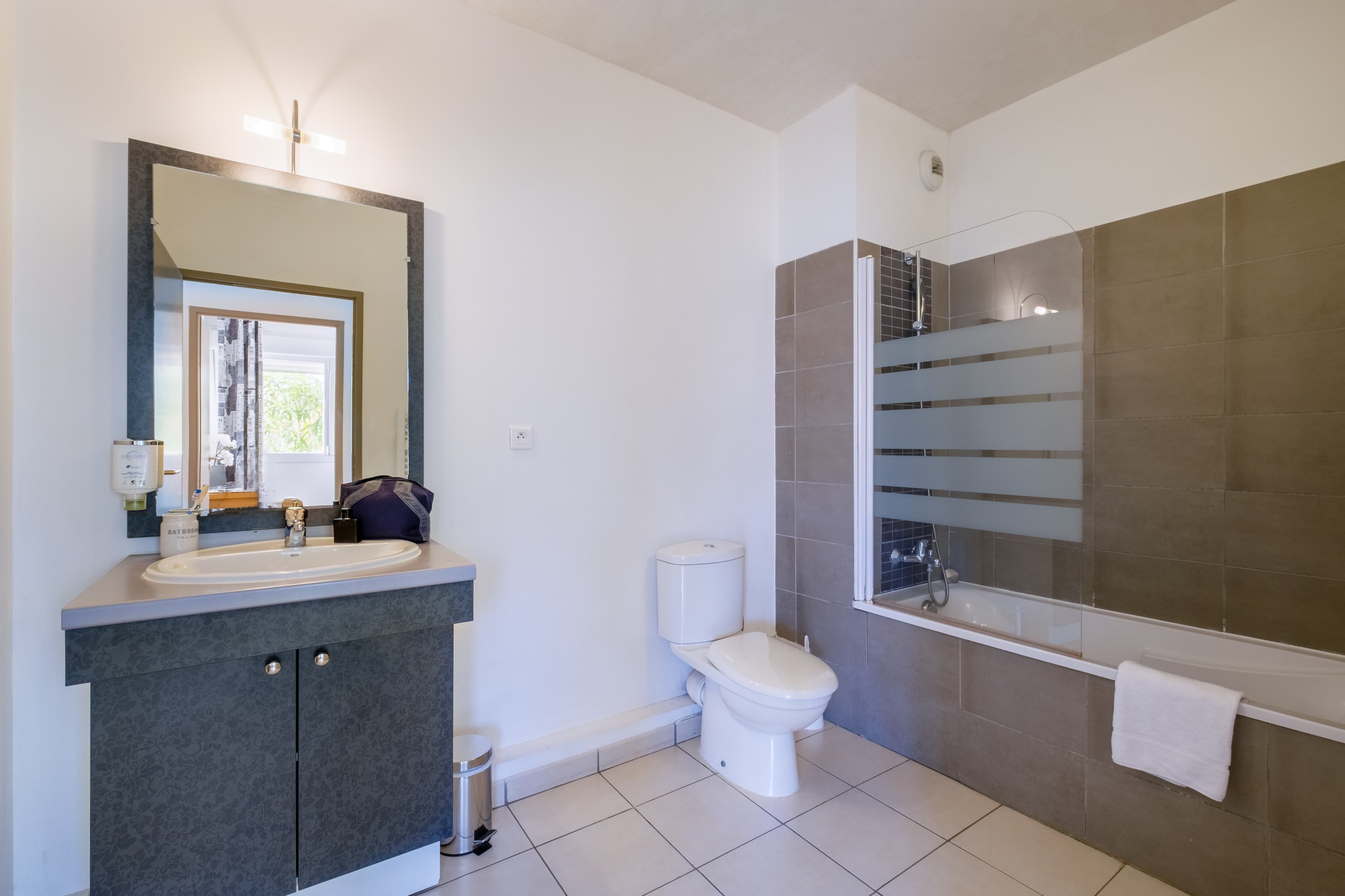 Comfort Aparthotel Antibes Le Maestria — 11