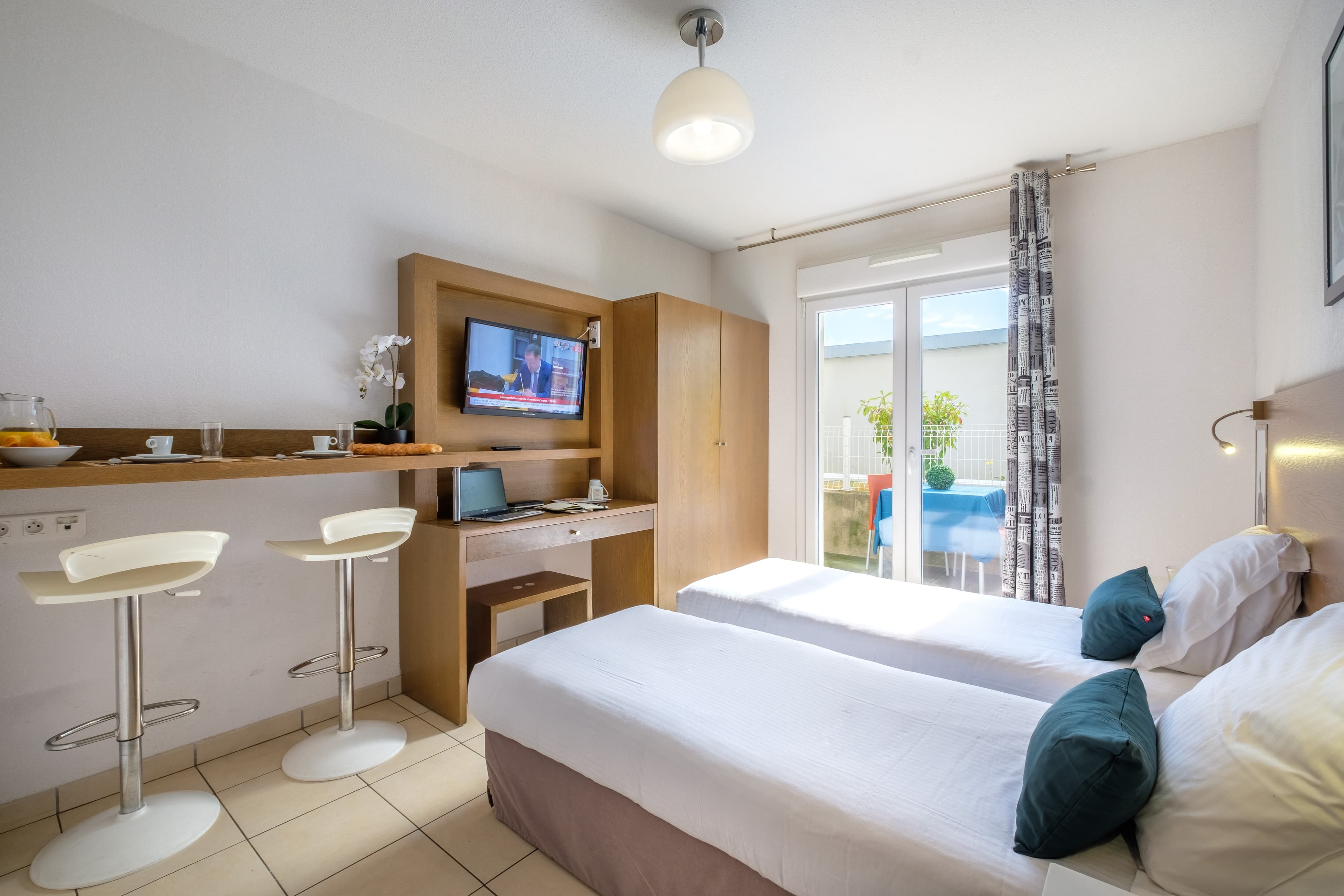 Comfort Aparthotel Antibes Le Maestria — 12