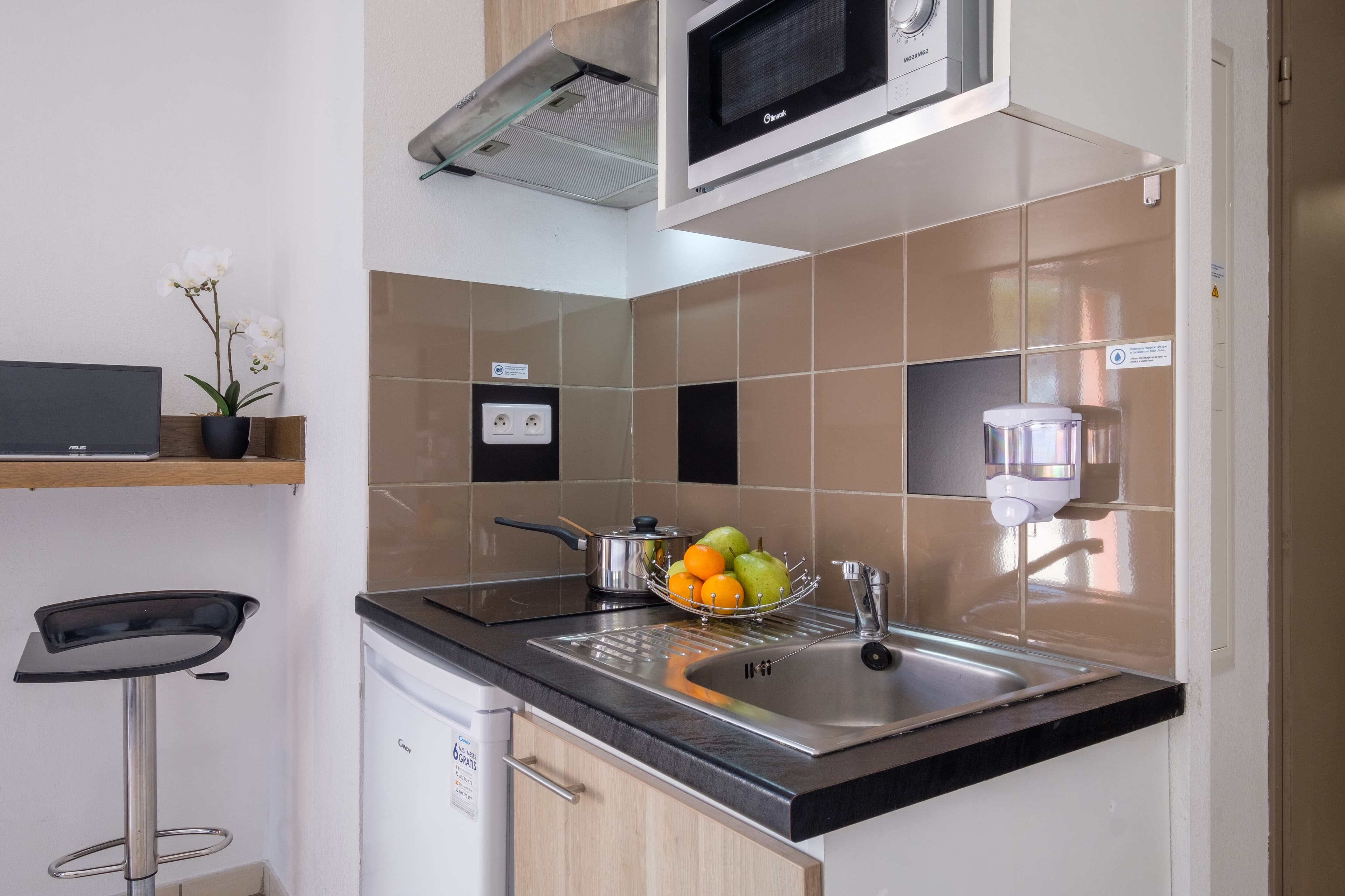 Comfort Aparthotel Antibes Le Maestria — 16