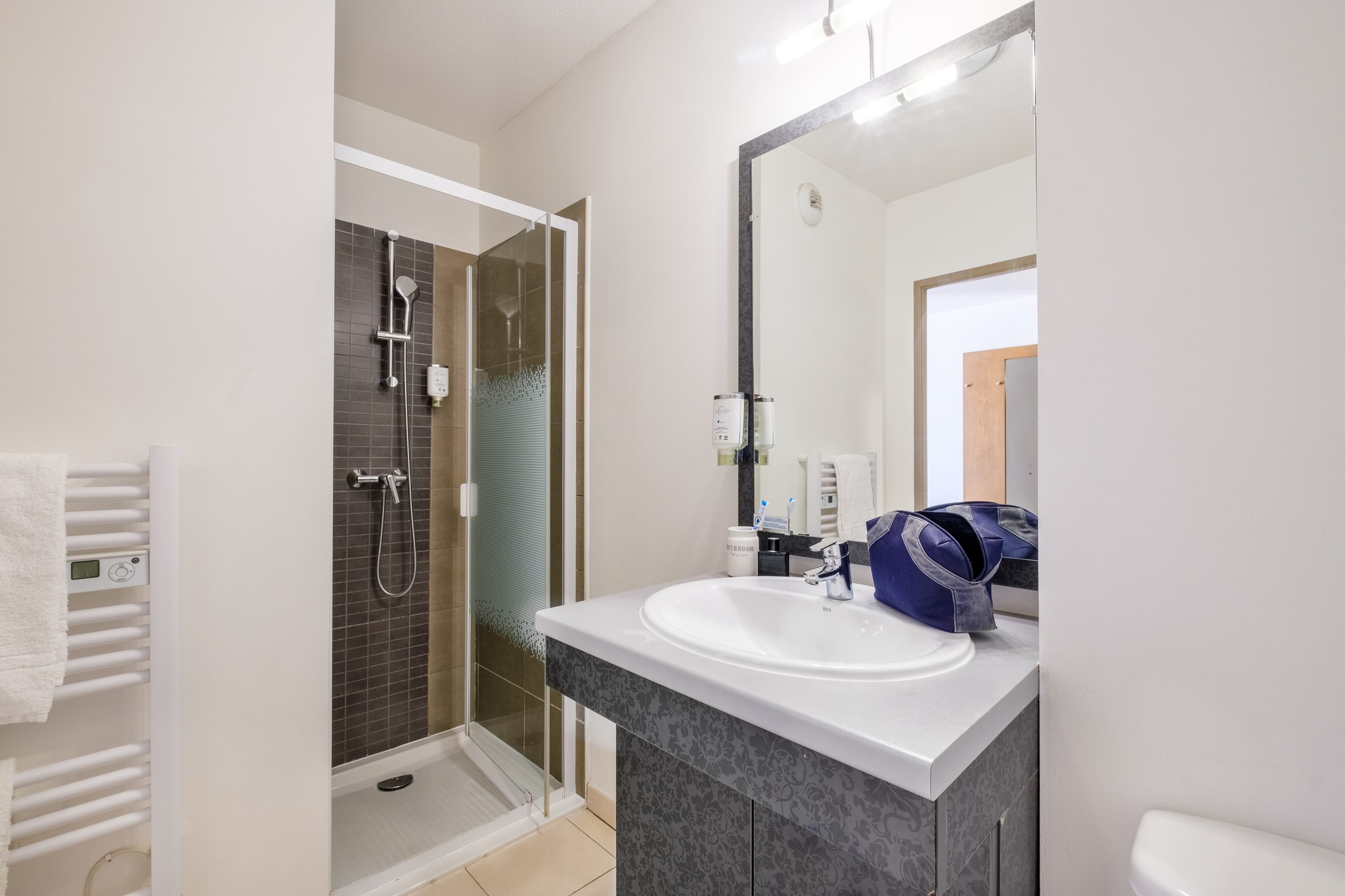Comfort Aparthotel Antibes Le Maestria — 20