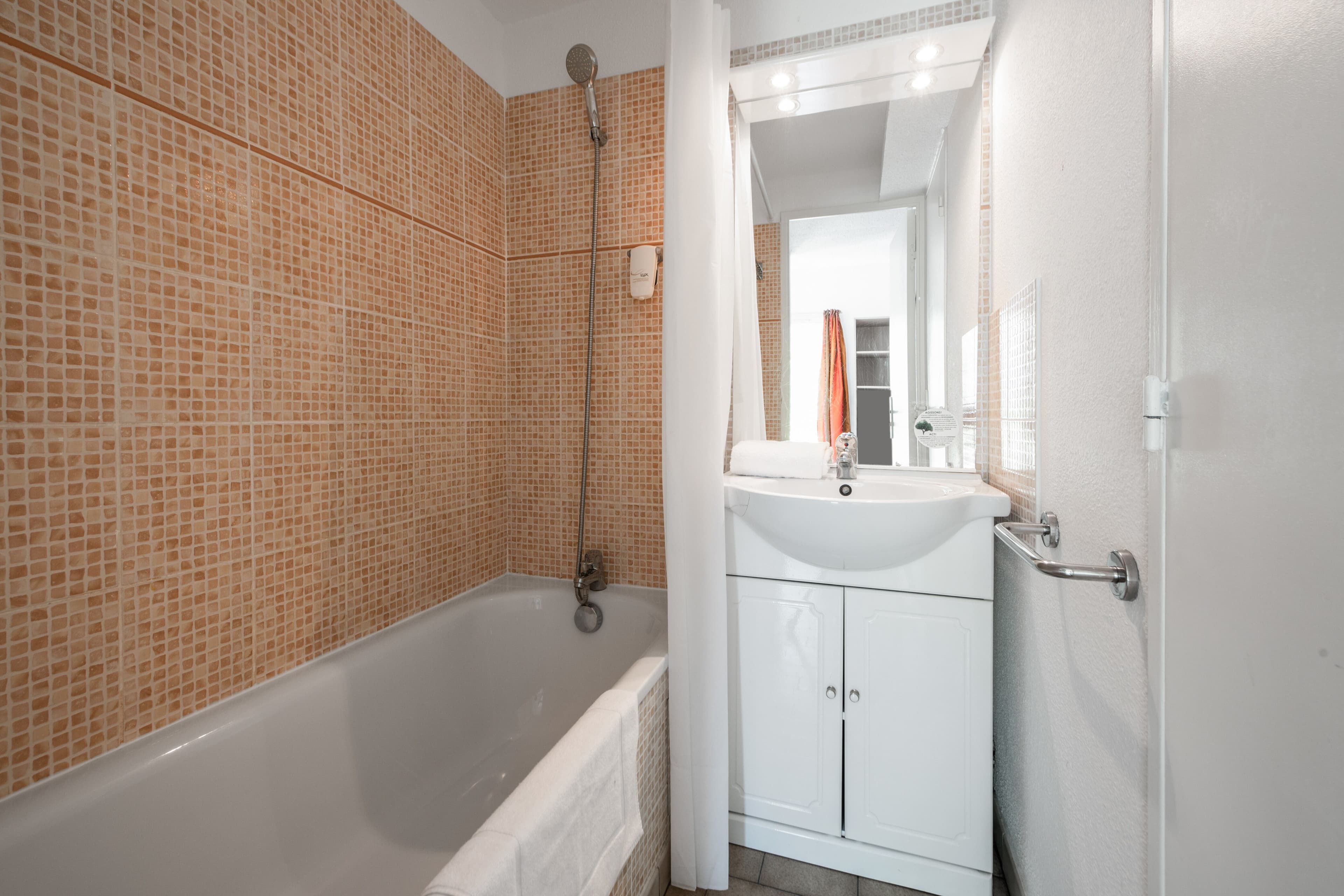 Comfort Aparthotel Mandelieu la Napoule Village — 27