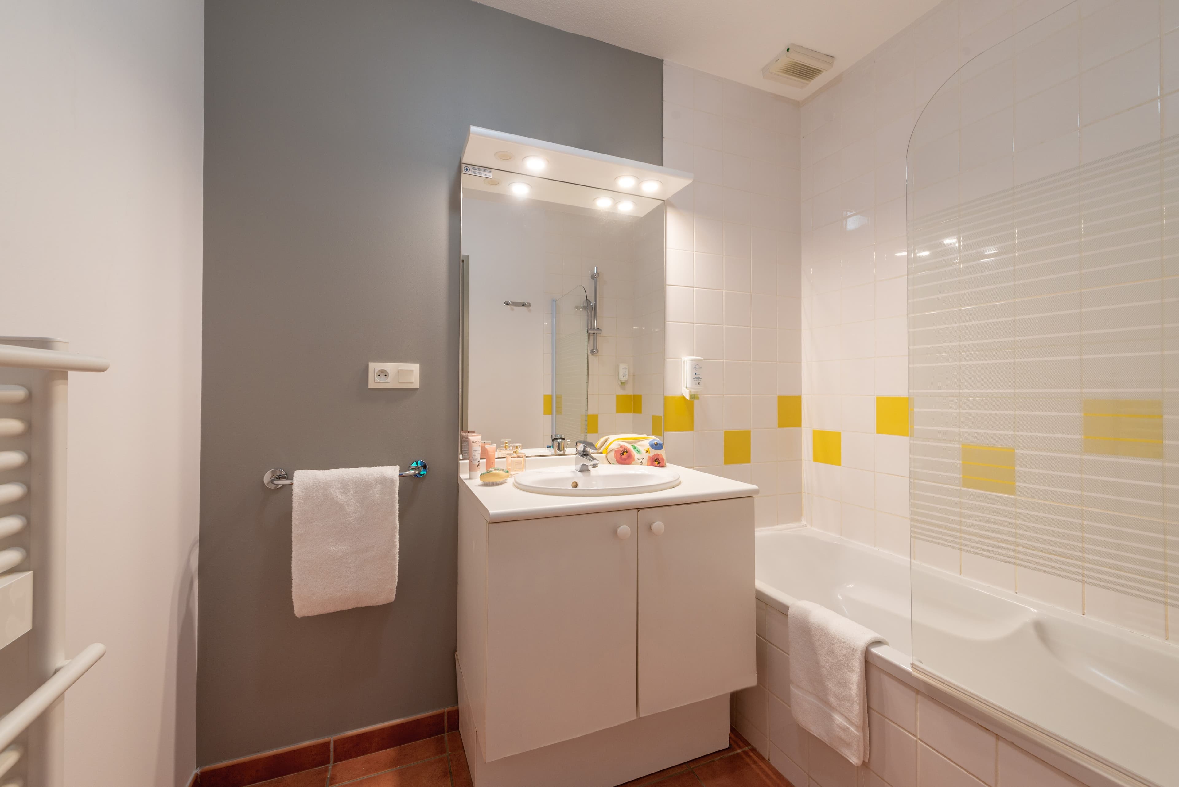 Comfort Aparthotel Nantes La Beaujoire — 8