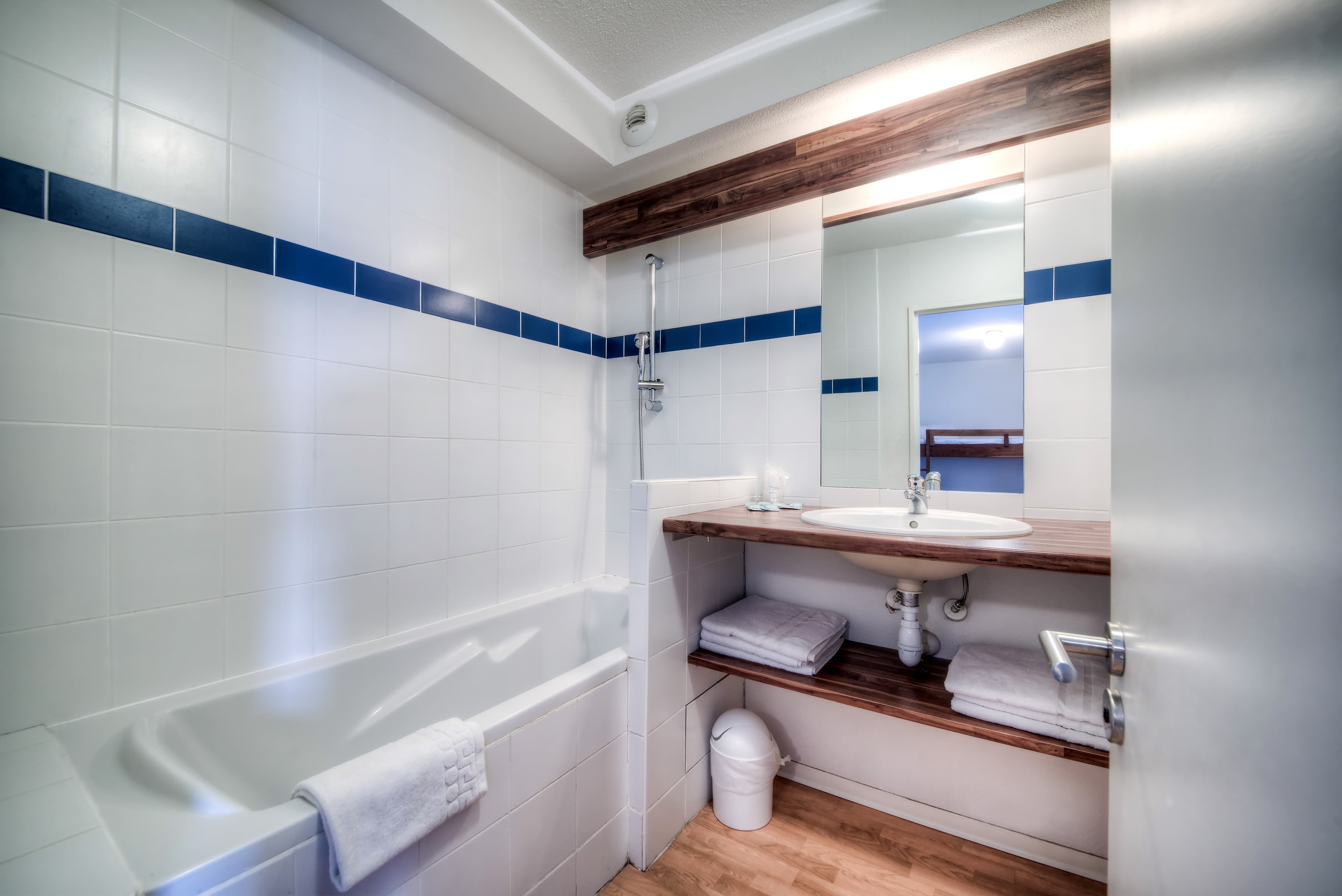 Comfort Aparthotel Lourdes L'Acacia — 17