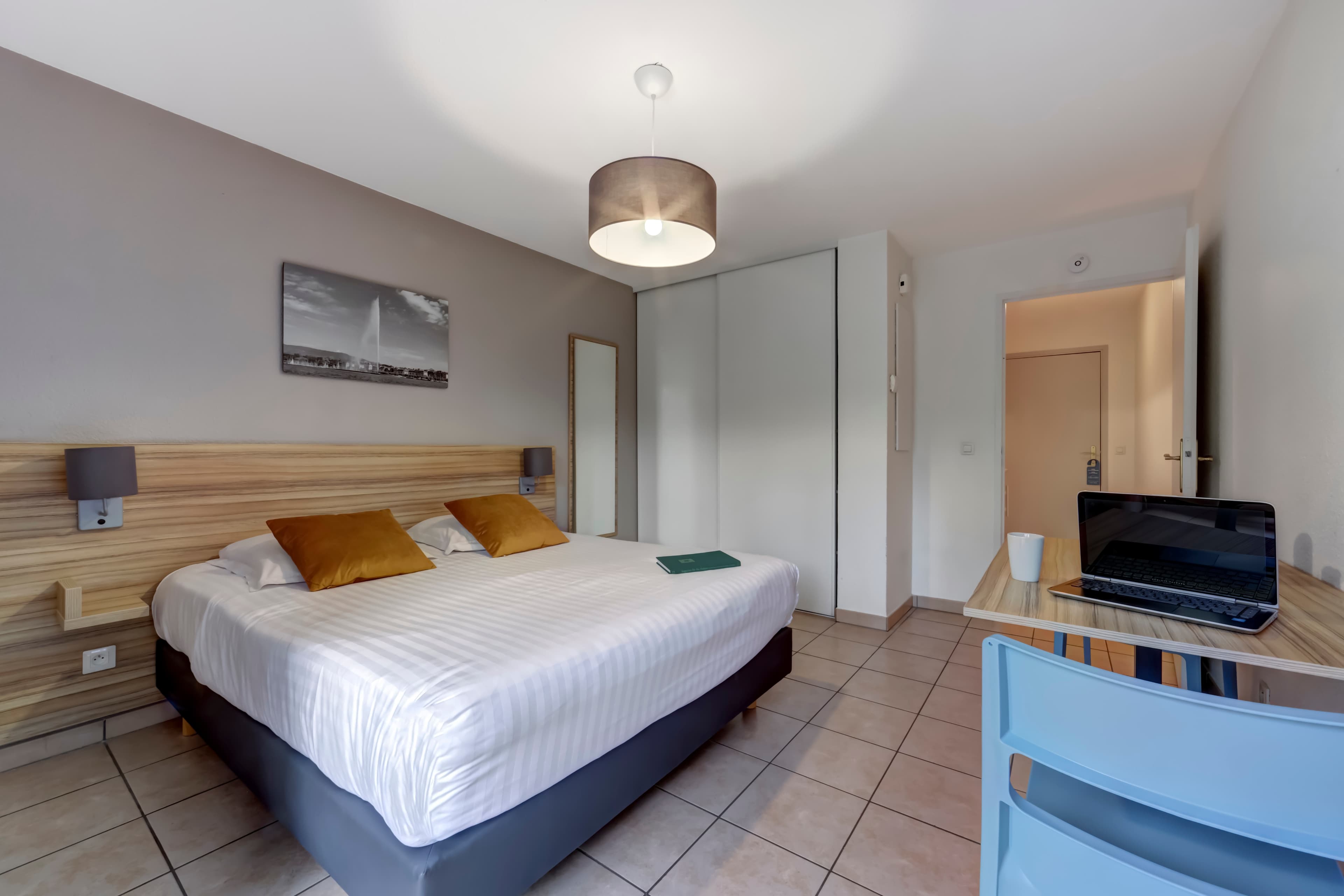 Comfort Aparthotel Divonne L'Orée du Parc — 15