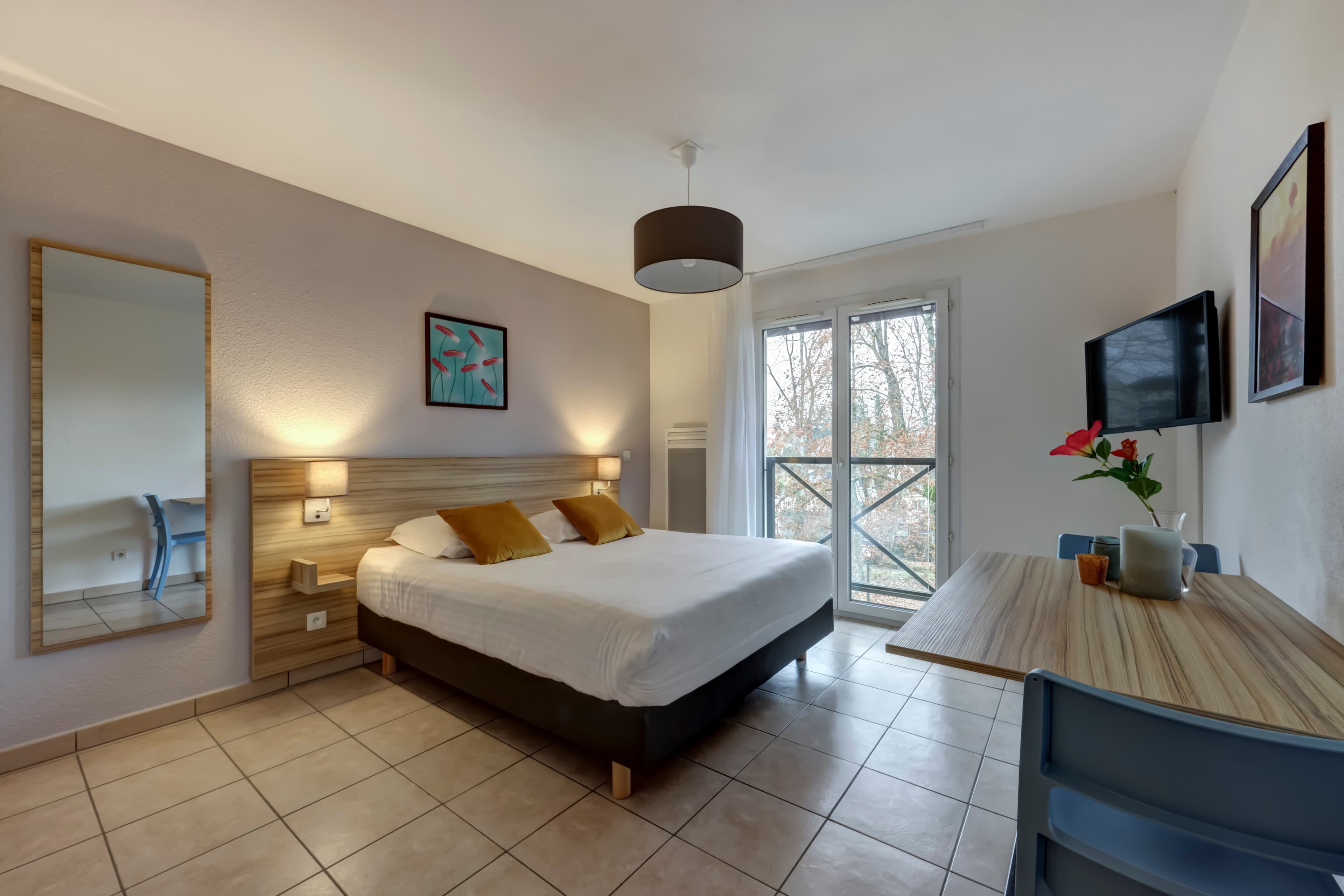 Comfort Aparthotel Divonne L'Orée du Parc - Image 1