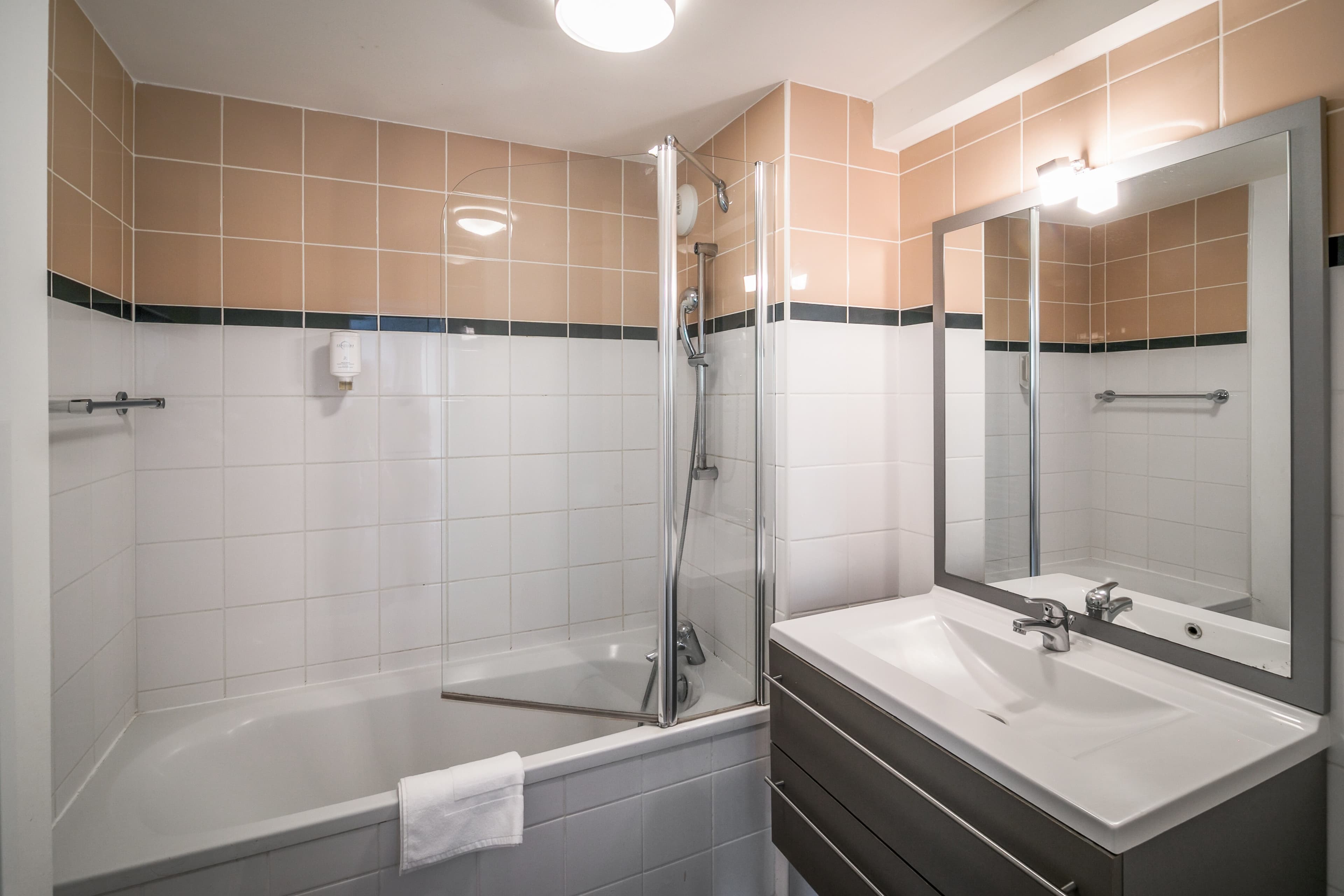 Comfort Aparthotel Lourdes Lorda — 29