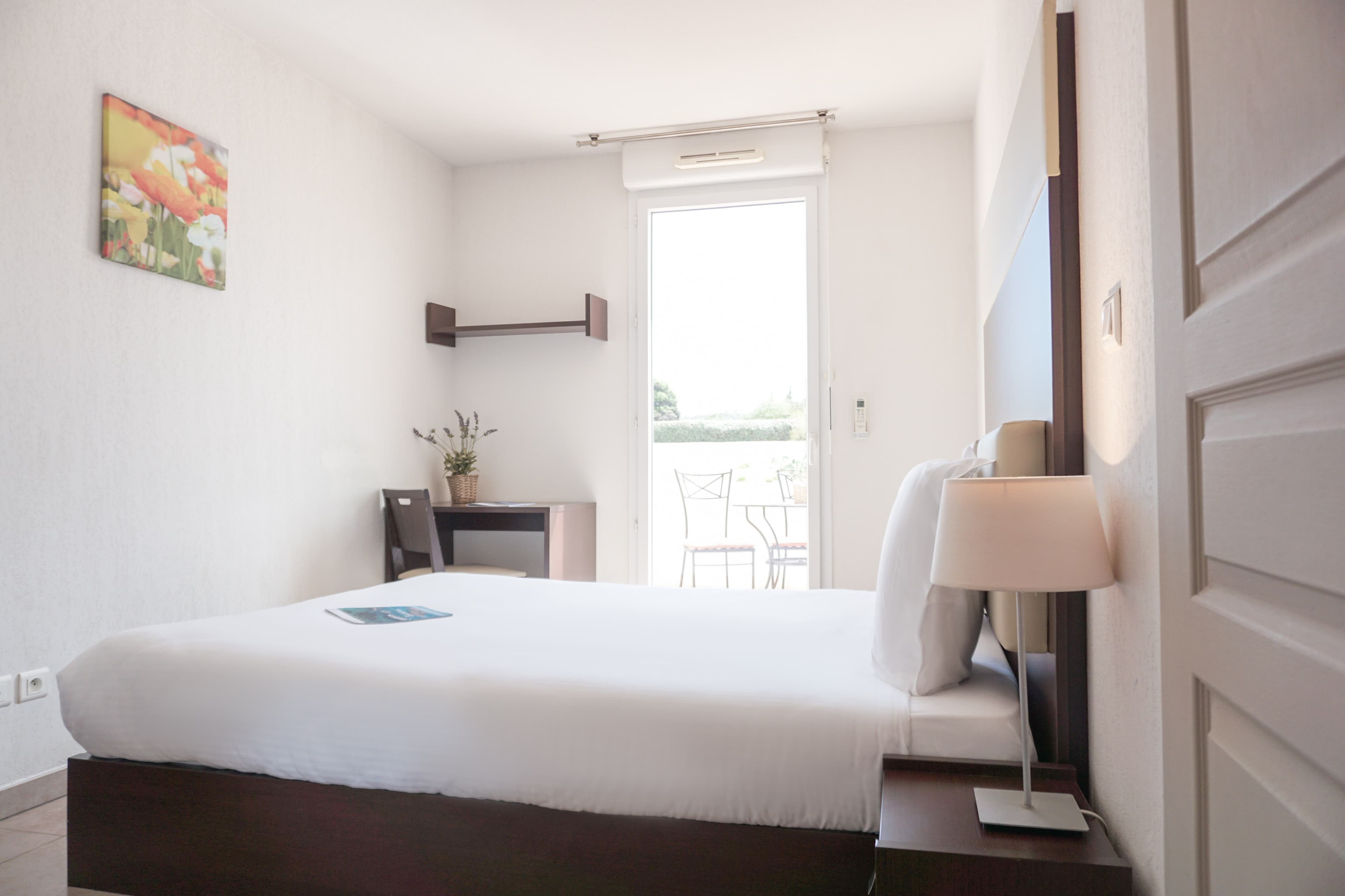 Comfort Aparthotel Six-Fours - Image 3