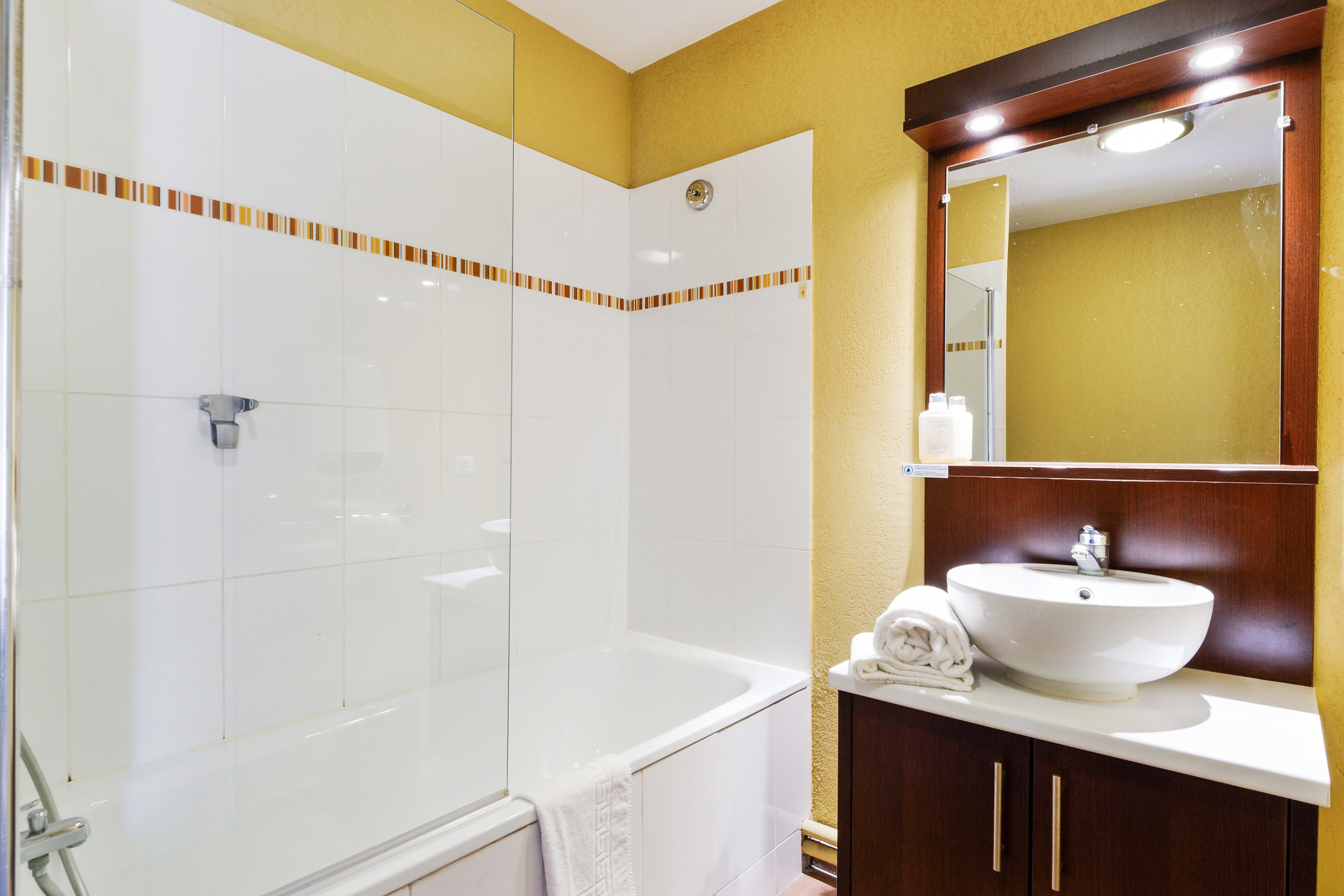 Comfort Aparthotel Six-Fours — 12