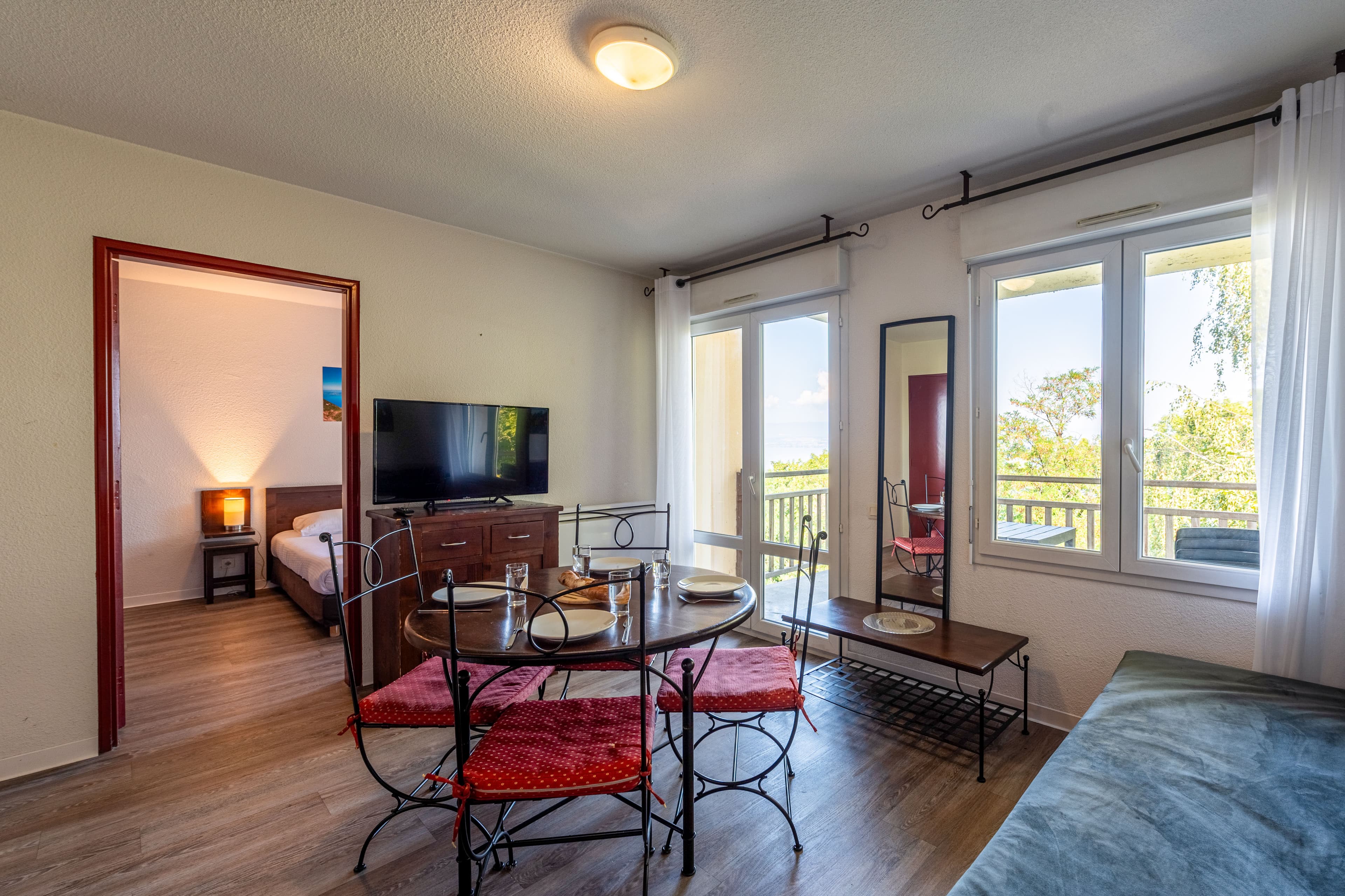 Zenitude Evian Les Terrasses du Lac, an Ascend Collection Hotel — 11