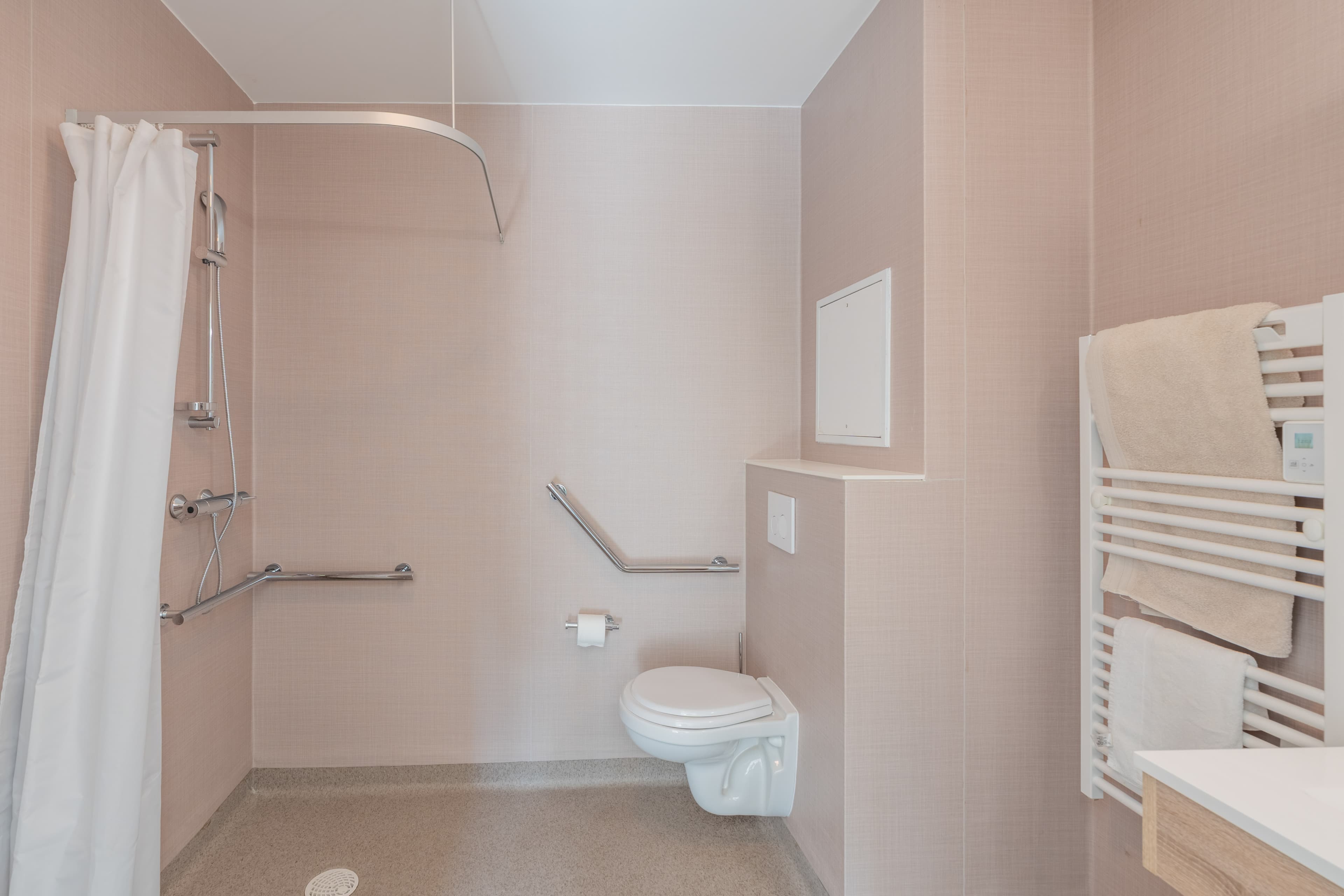 Quality Aparthotel Parc Marne la Vallée — 11