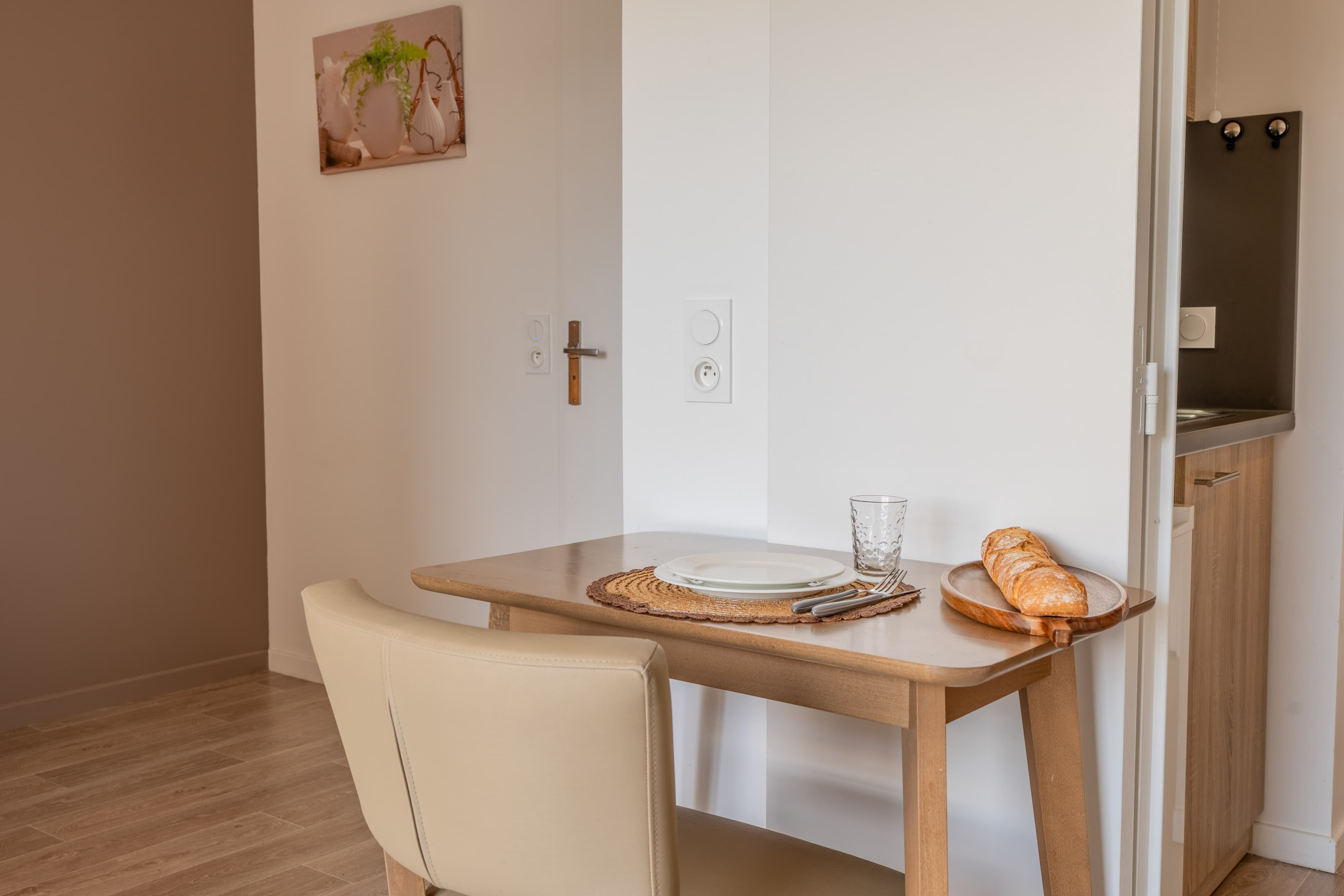 Quality Aparthotel Lyon L'Isle-d'Abeau — 11