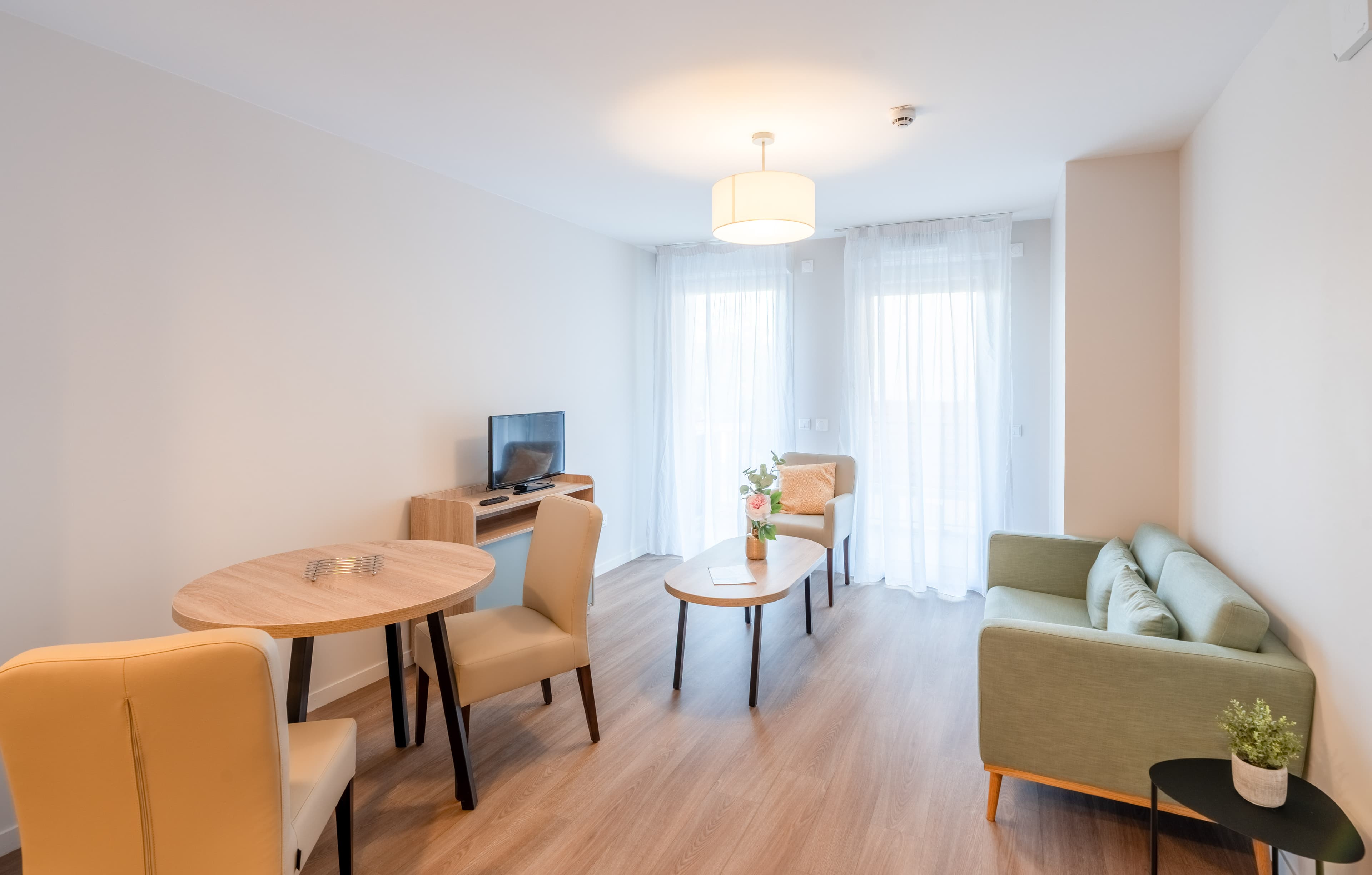 Quality Aparthotel Moissy-Cramayel — 12