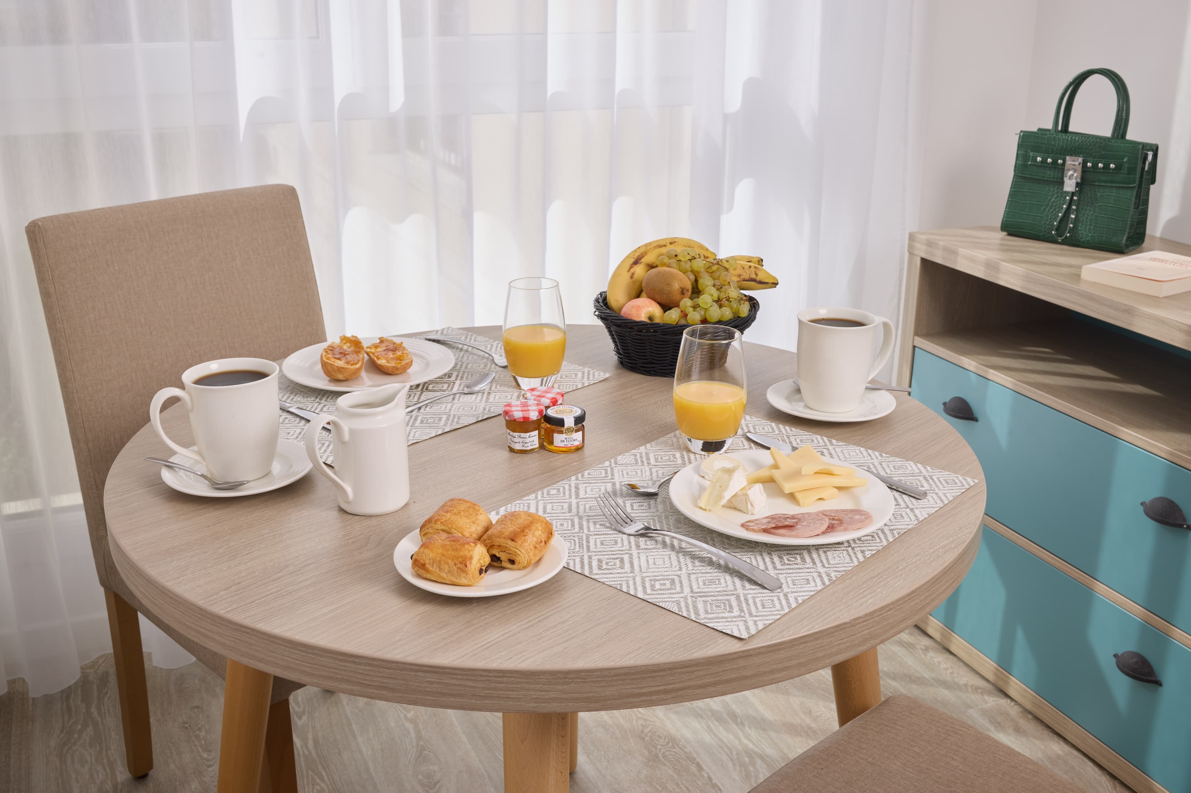 Quality Aparthotel St-Quentin en Yvelines - Image 4