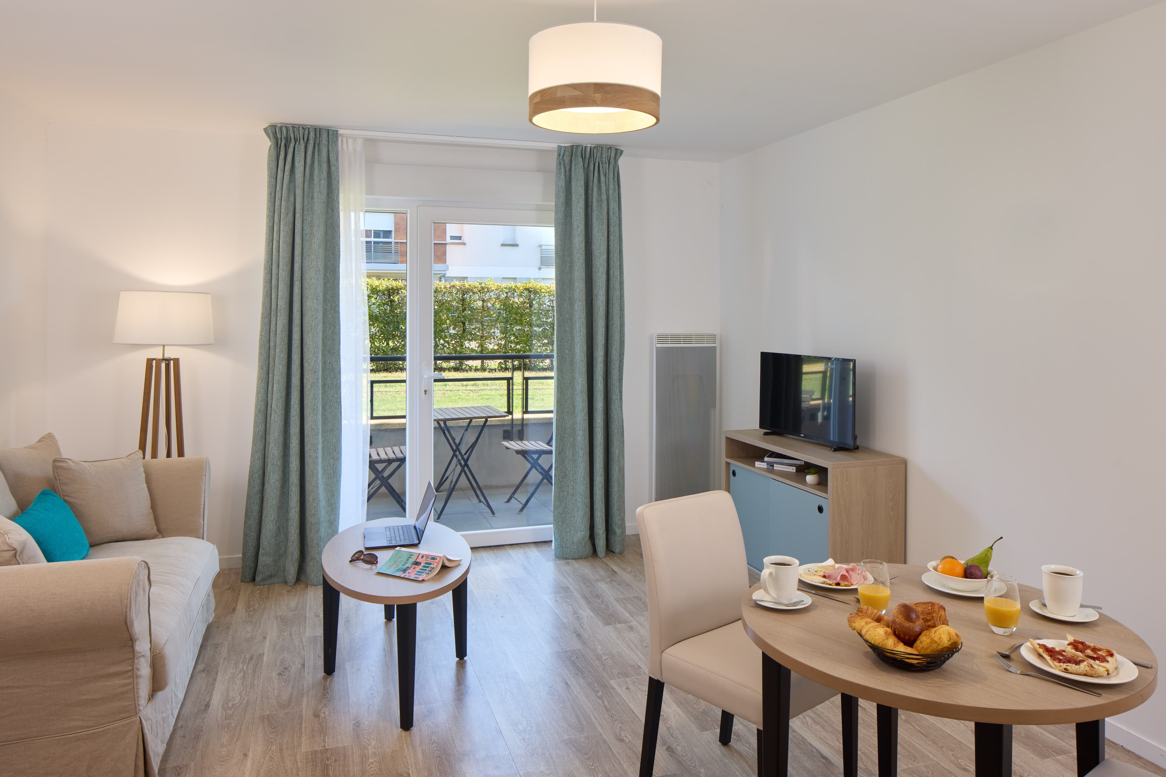 Quality Aparthotel Orléans Sud Zenith - Image 4