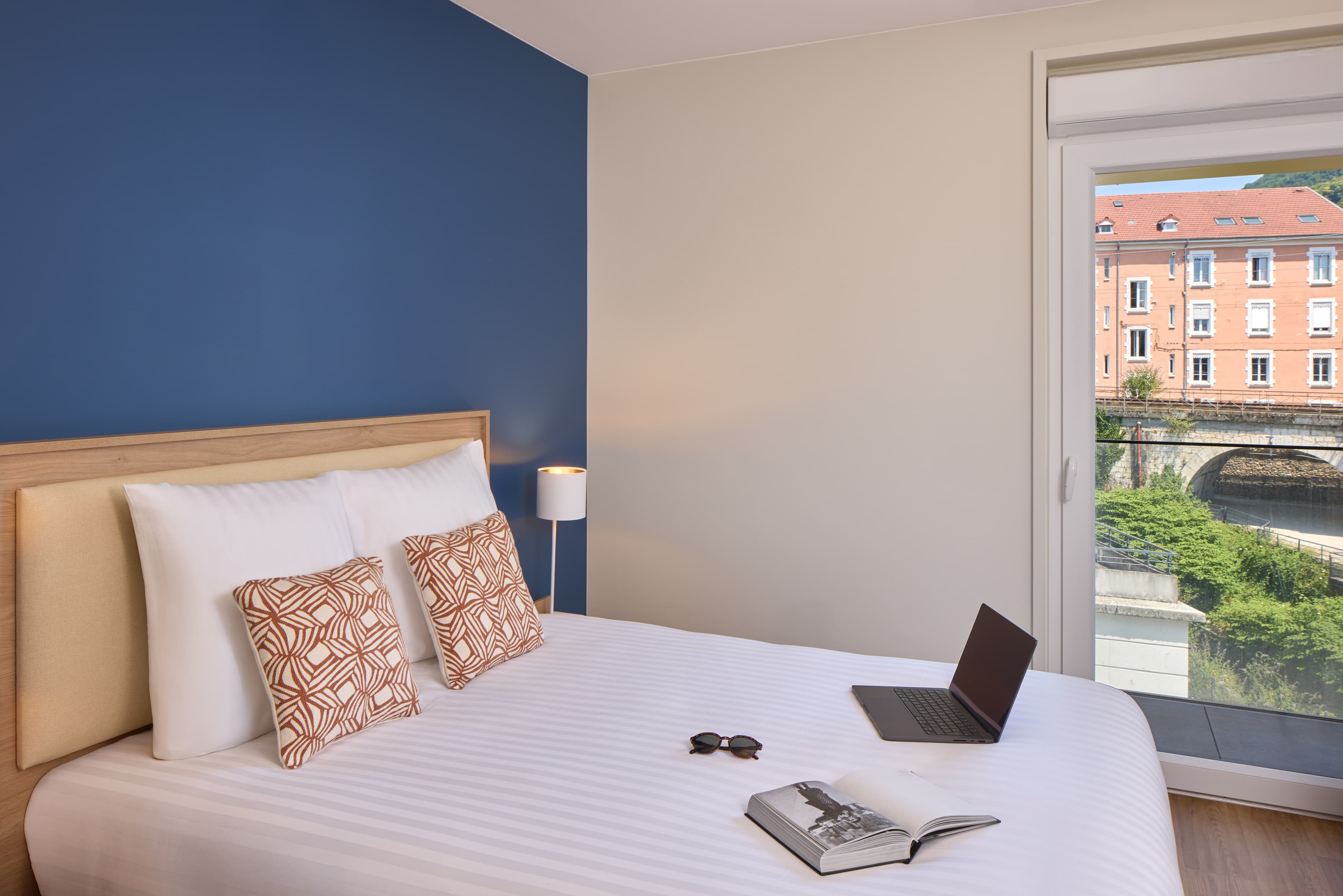 Quality Aparthotel Voiron - Image 2