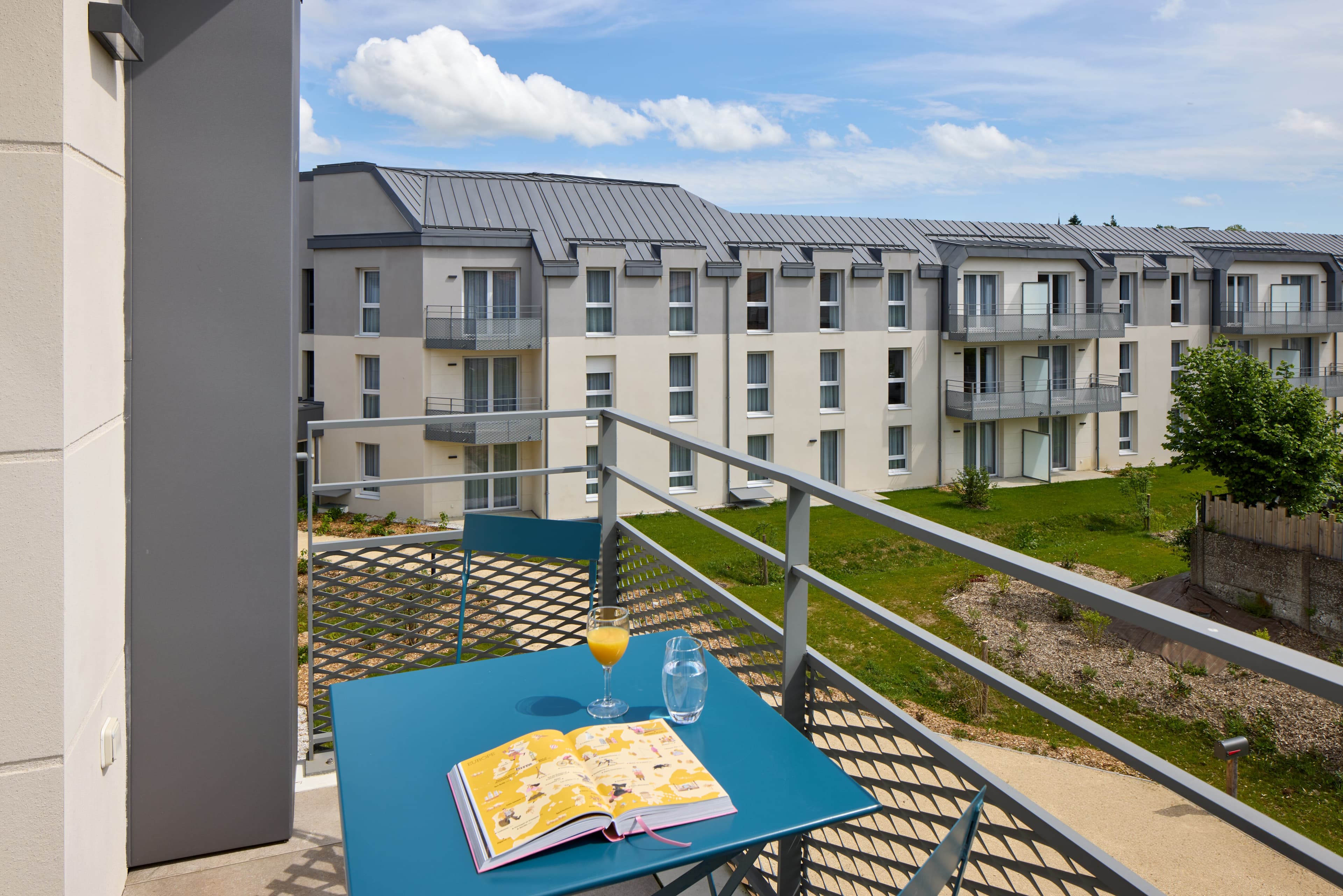 Quality Aparthotel Cholet — 7