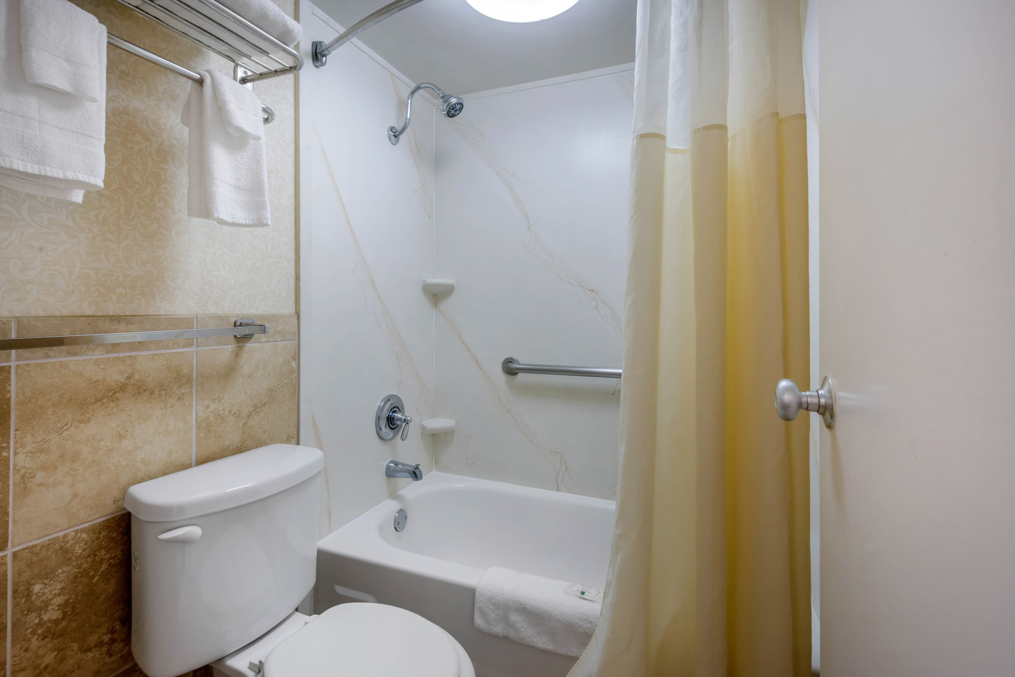 Quality Inn Savannah Historic District — 30