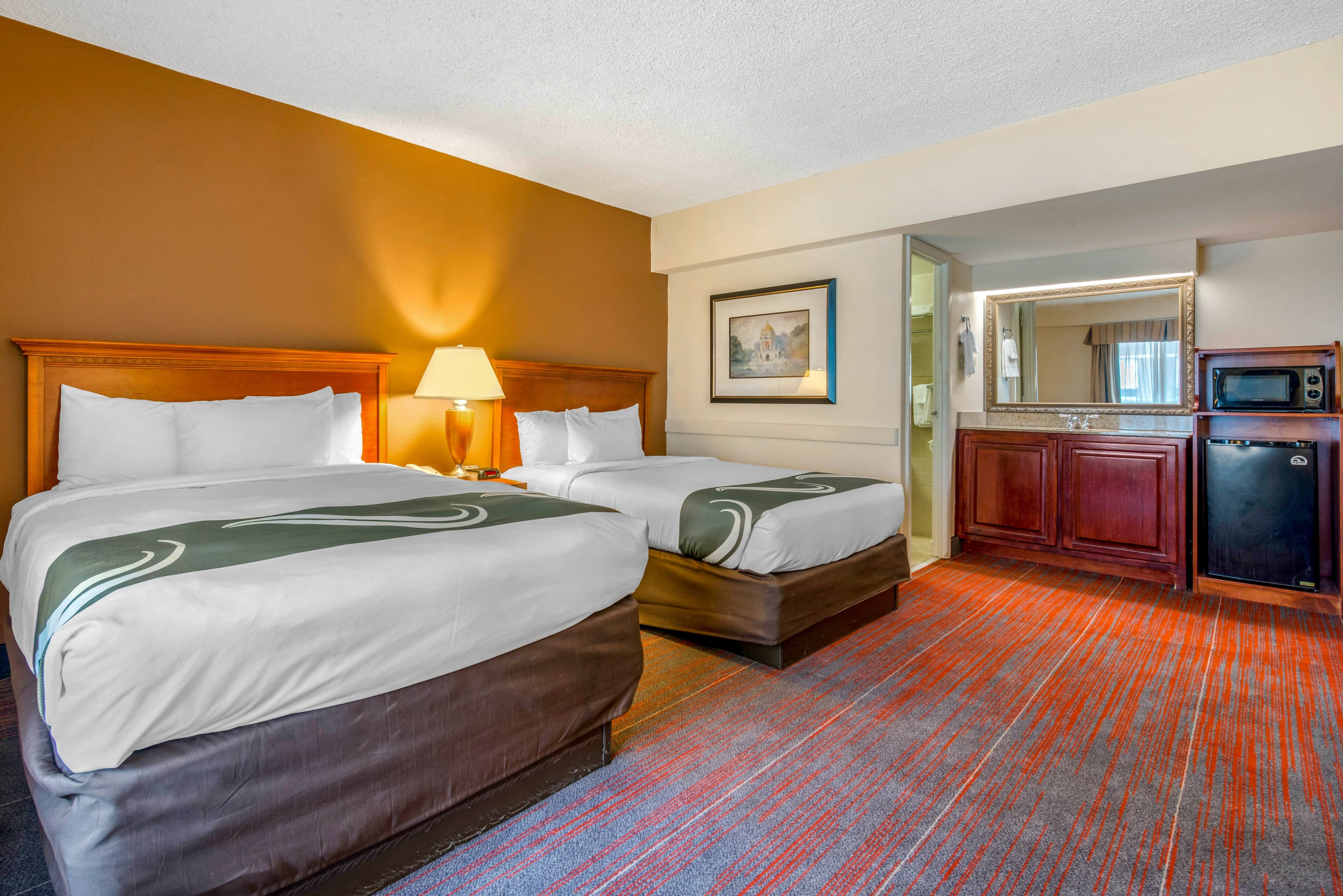 Quality Inn Savannah Historic District - Image 2