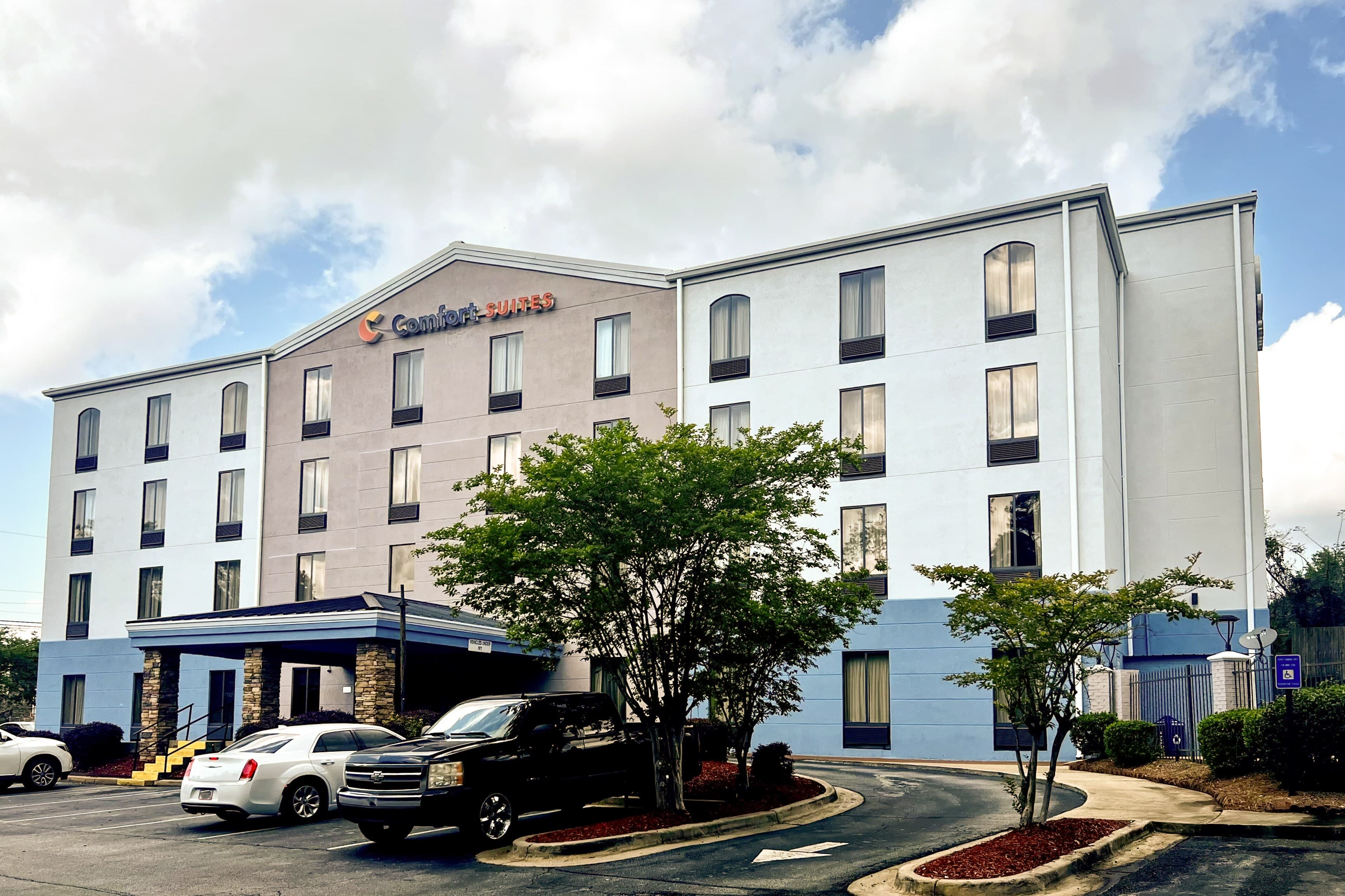 Comfort Suites Columbus State University Area - Image 1