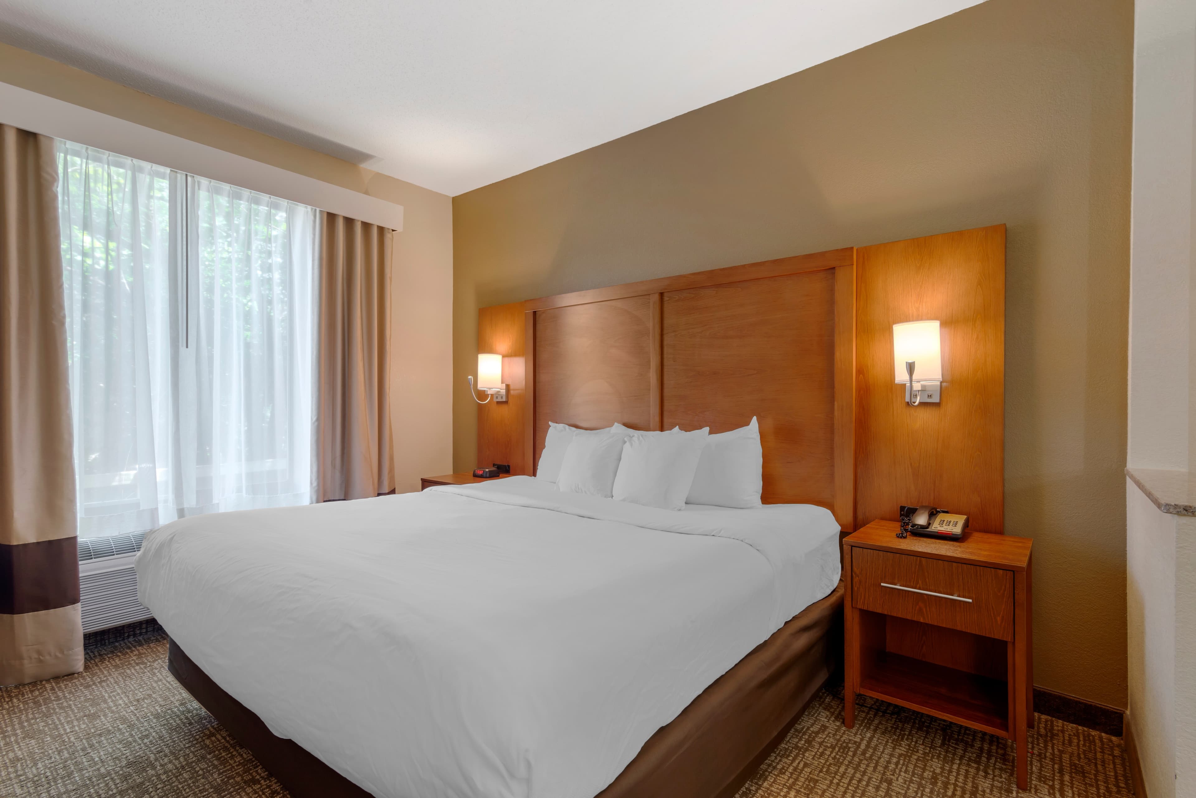Comfort Suites Columbus State University Area — 6