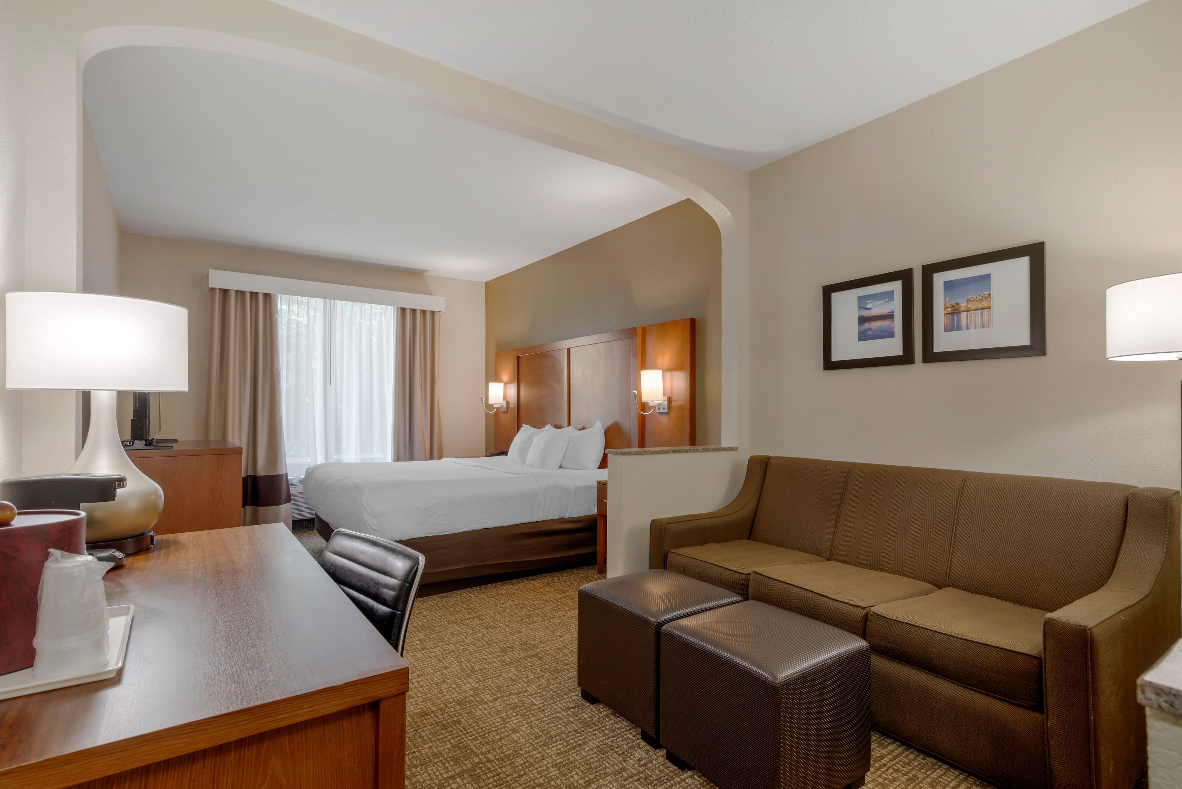 Comfort Suites Columbus State University Area — 8