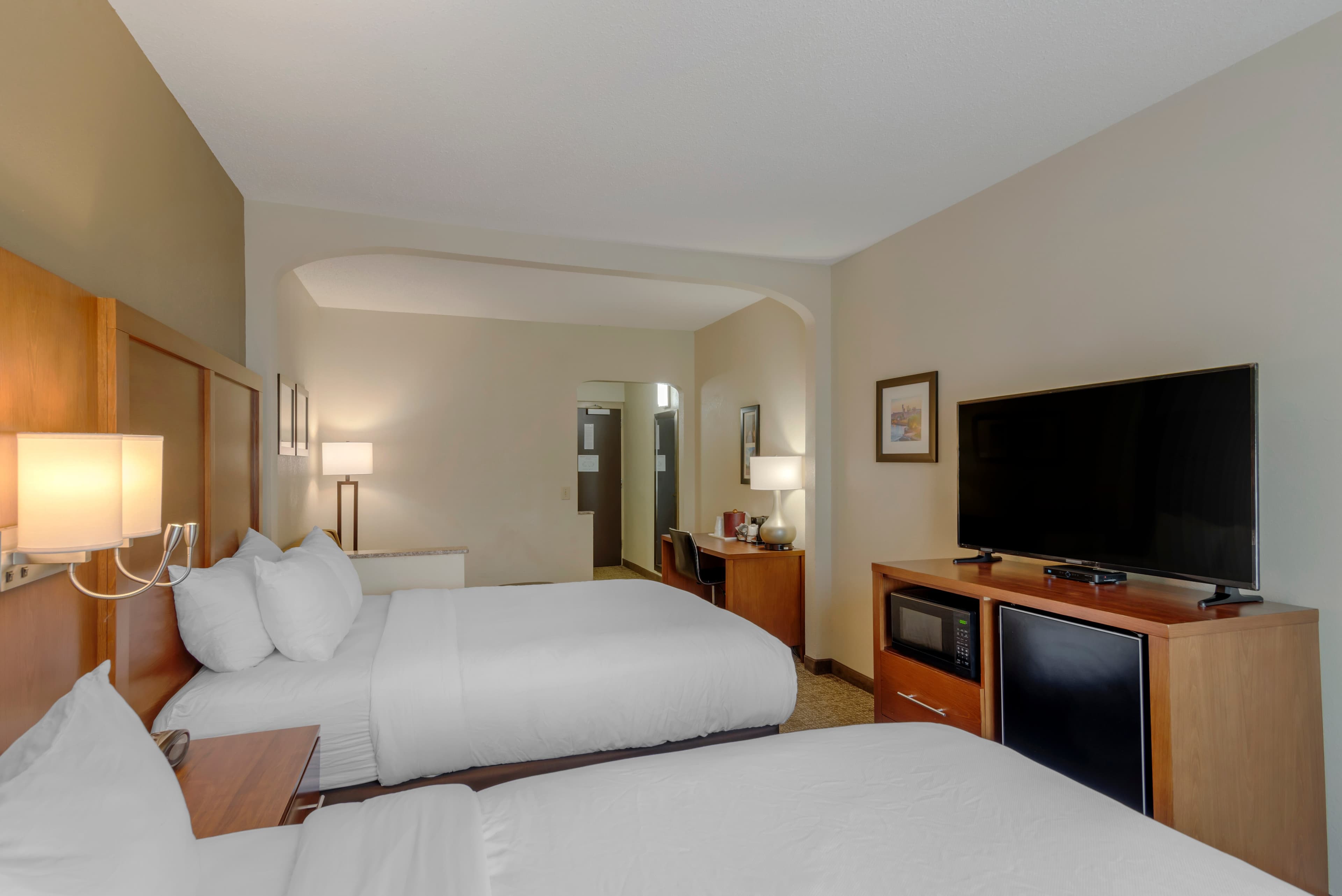 Comfort Suites Columbus State University Area — 10