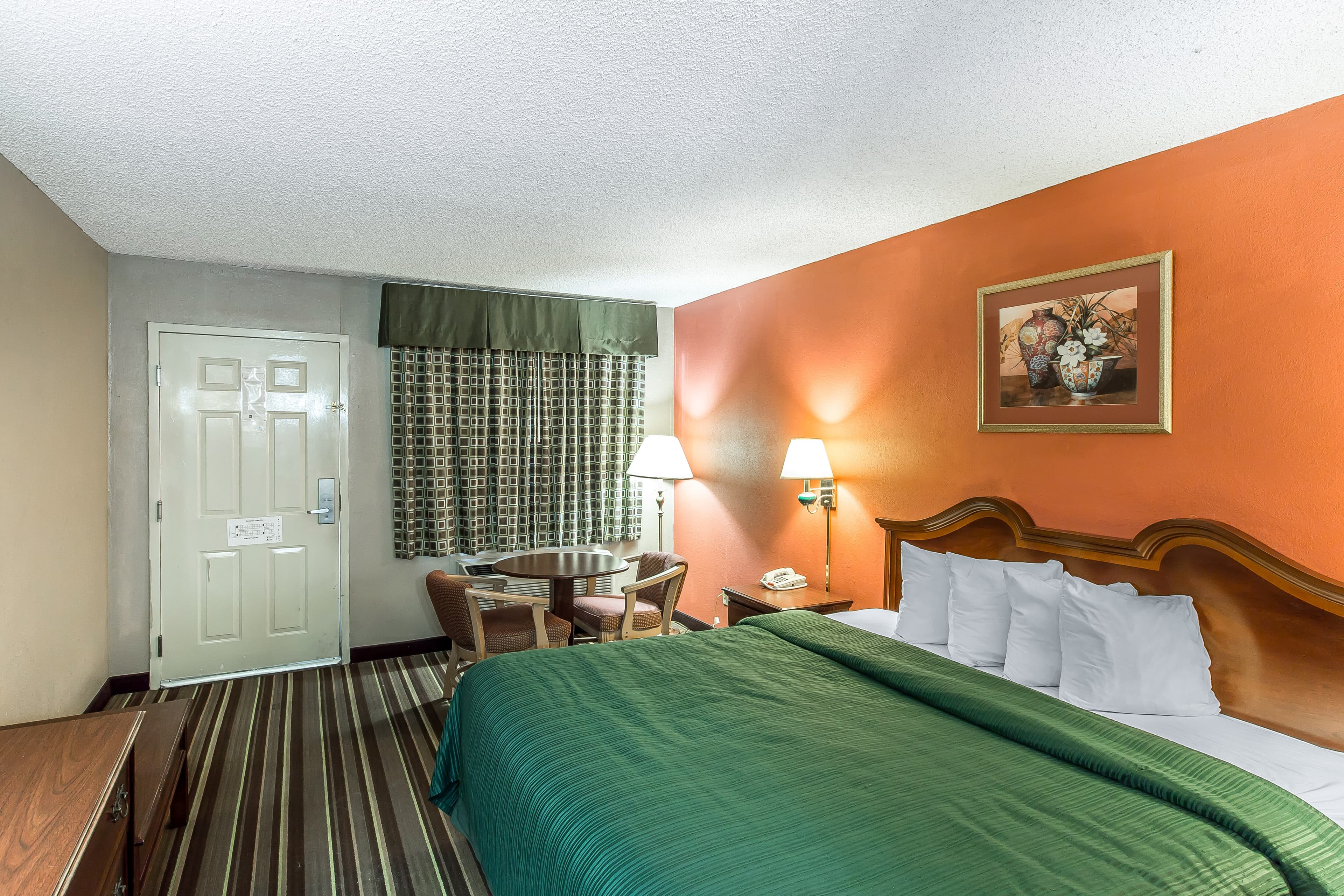 Quality Inn & Suites Macon North - Image 2