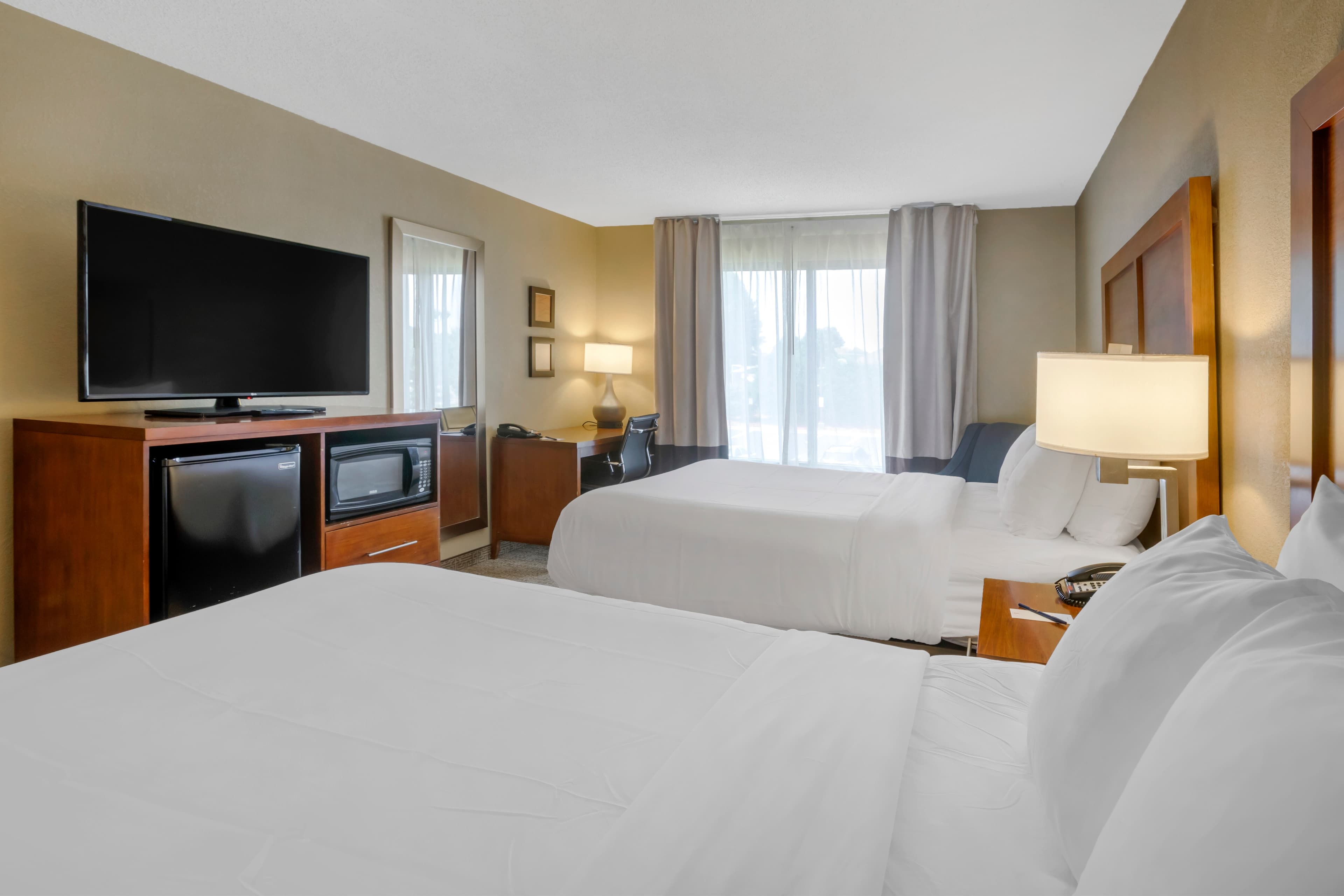 Comfort Inn & Suites Peachtree Corners - Norcross — 11