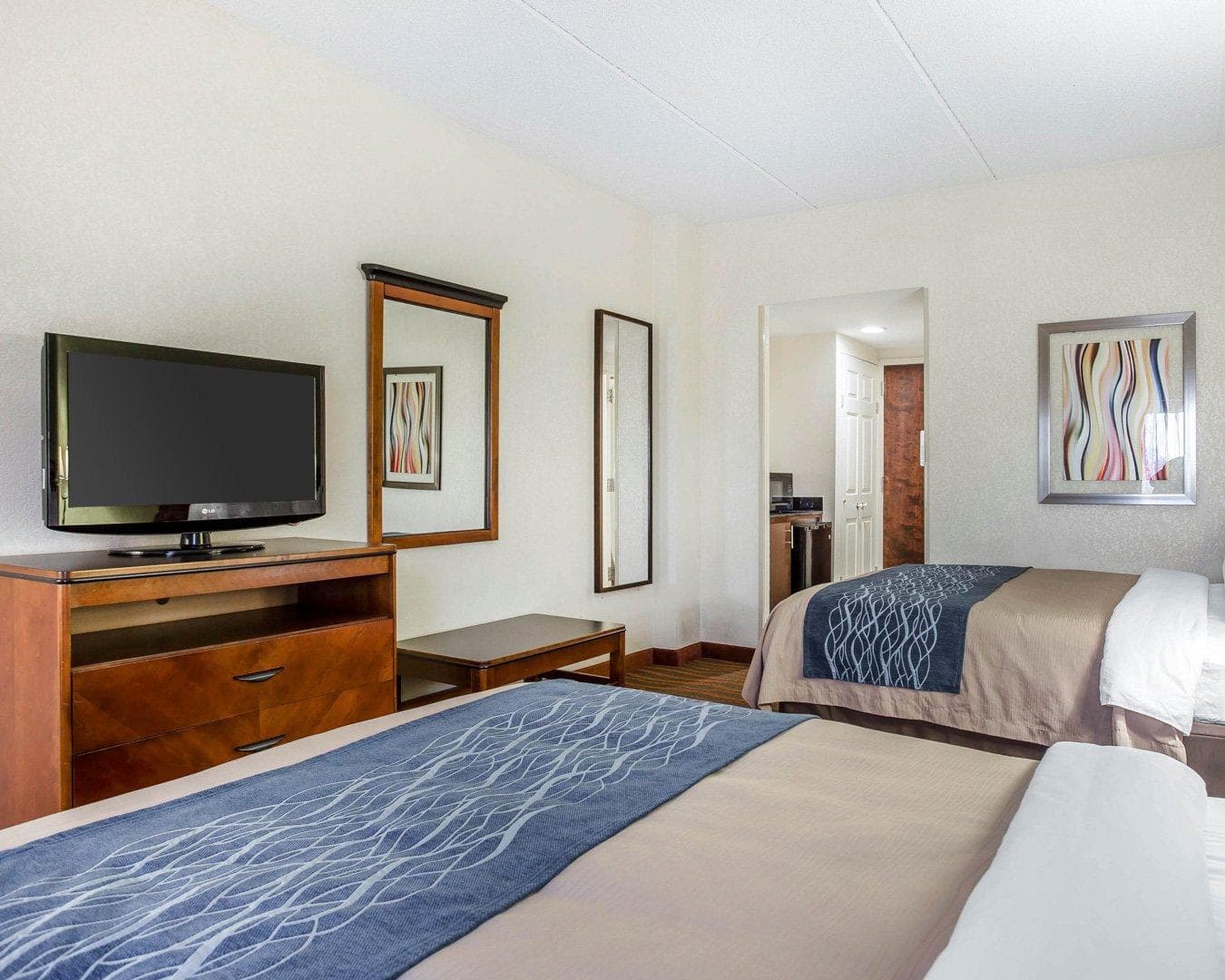 Comfort Inn Conyers - Image 4