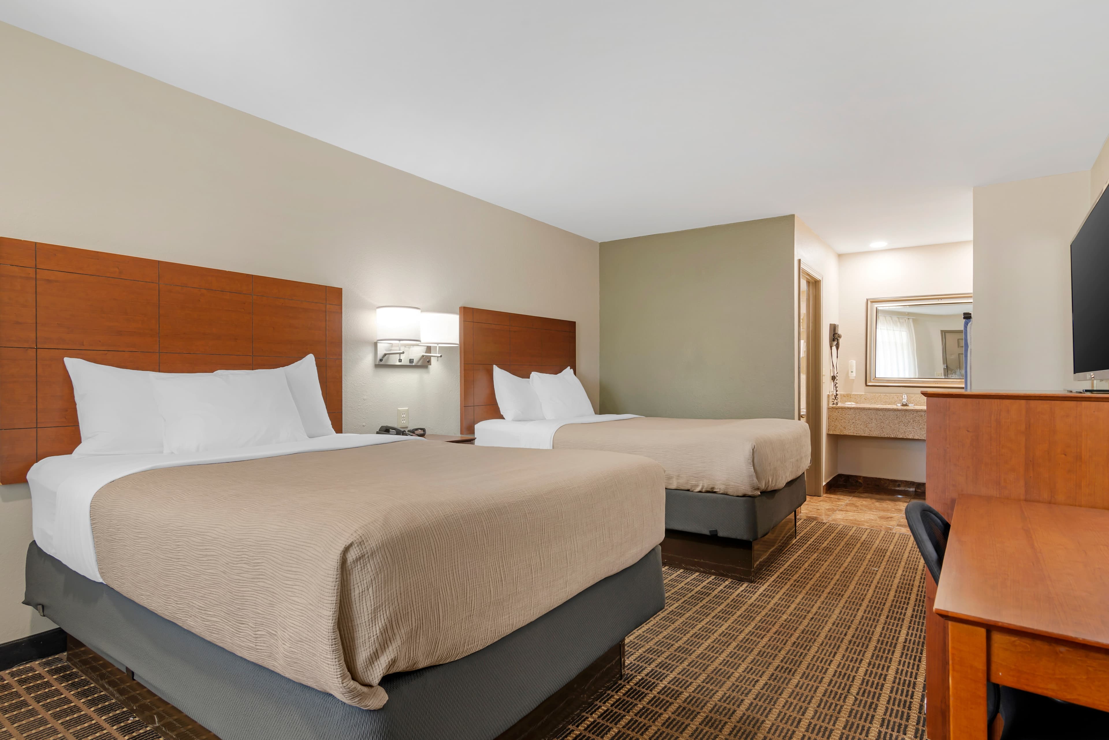 Quality Inn & Suites Morrow Atlanta South - Image 4
