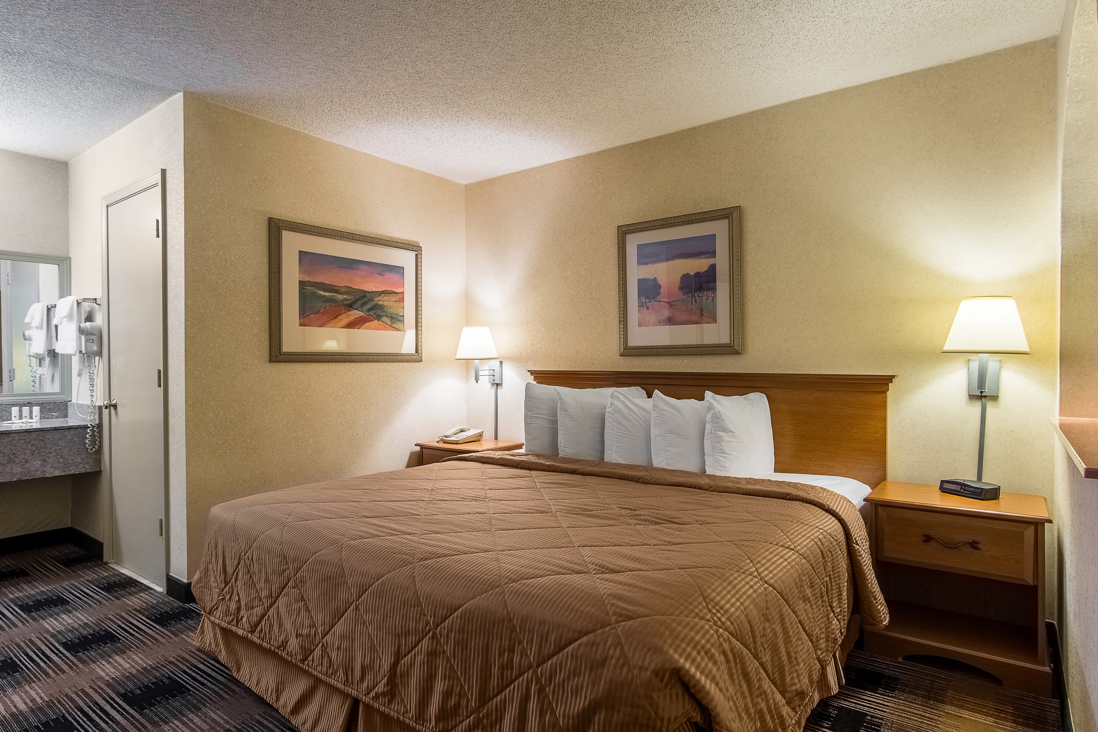 Quality Inn Oakwood - Gainesville - Image 2