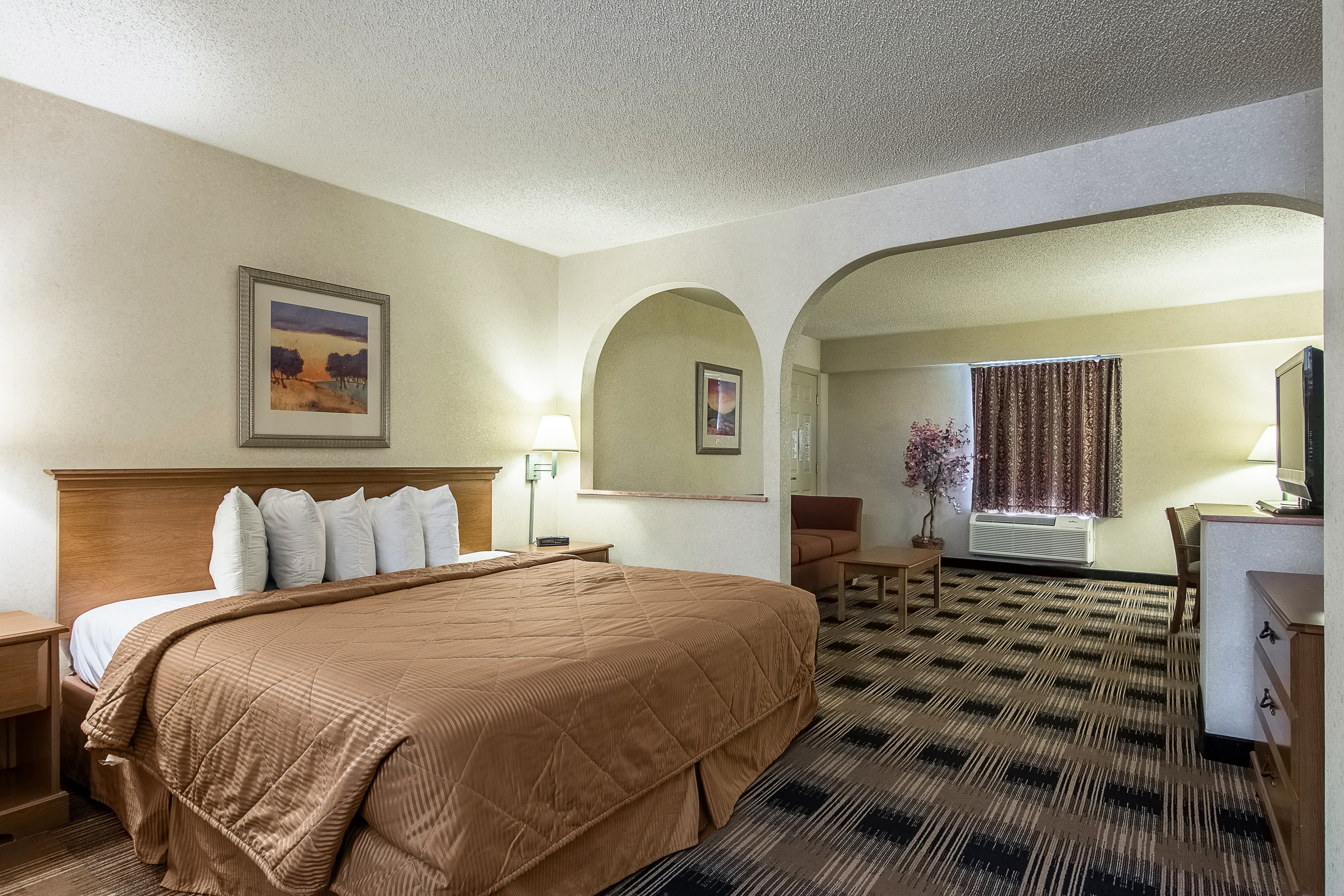 Quality Inn Oakwood - Gainesville - Image 3