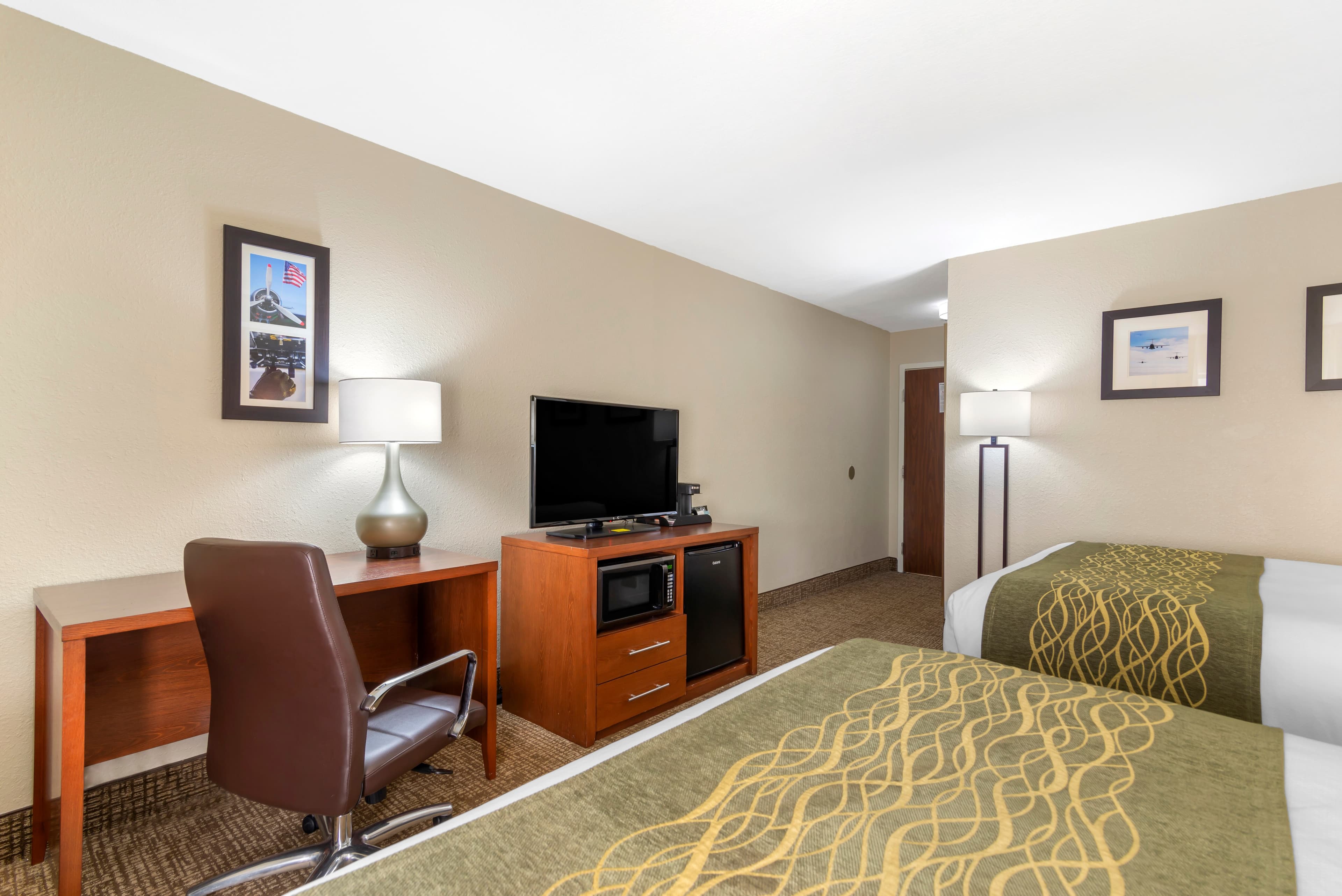 Comfort Inn & Suites - near Robins Air Force Base Main Gate — 16