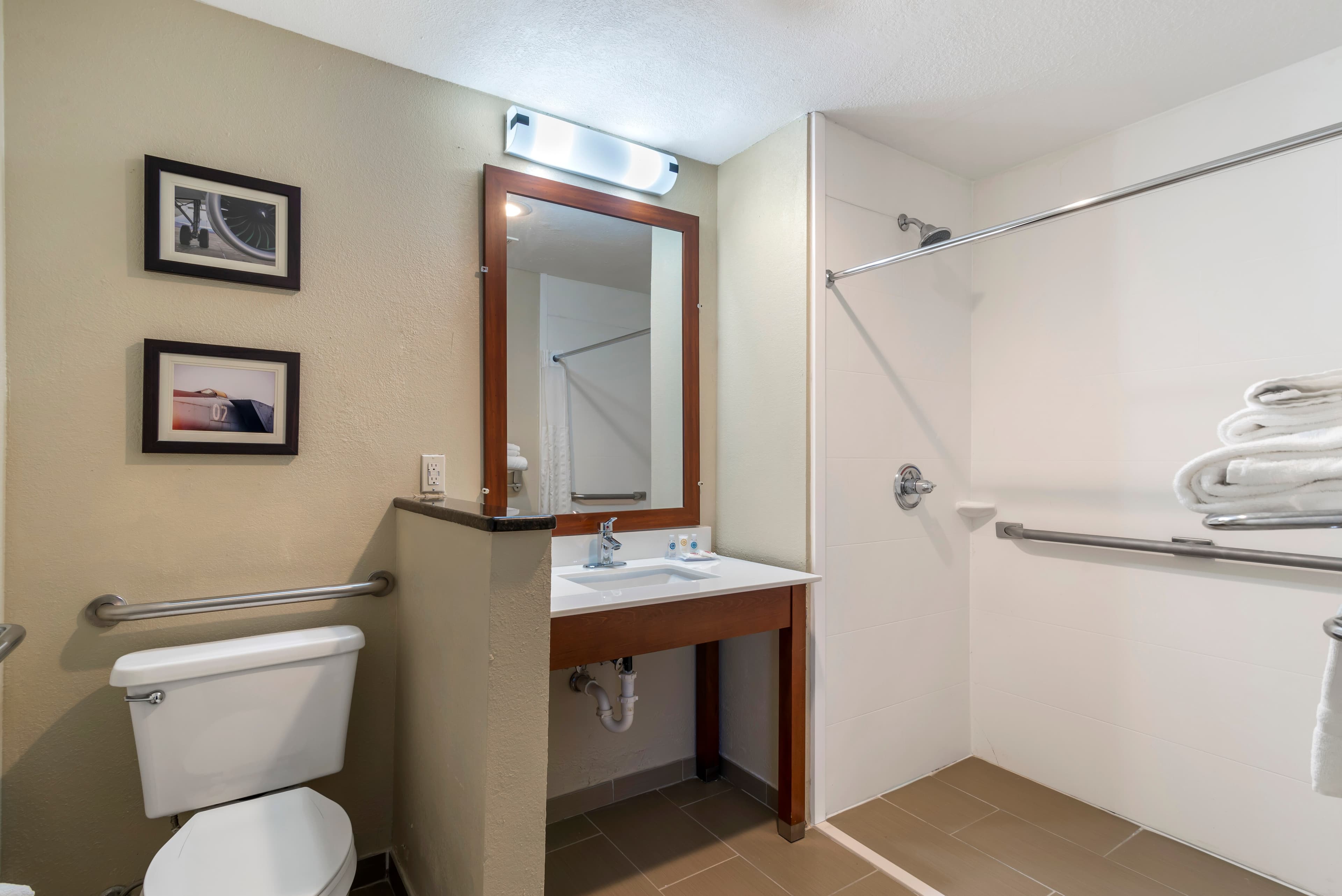 Comfort Inn & Suites - near Robins Air Force Base Main Gate — 6