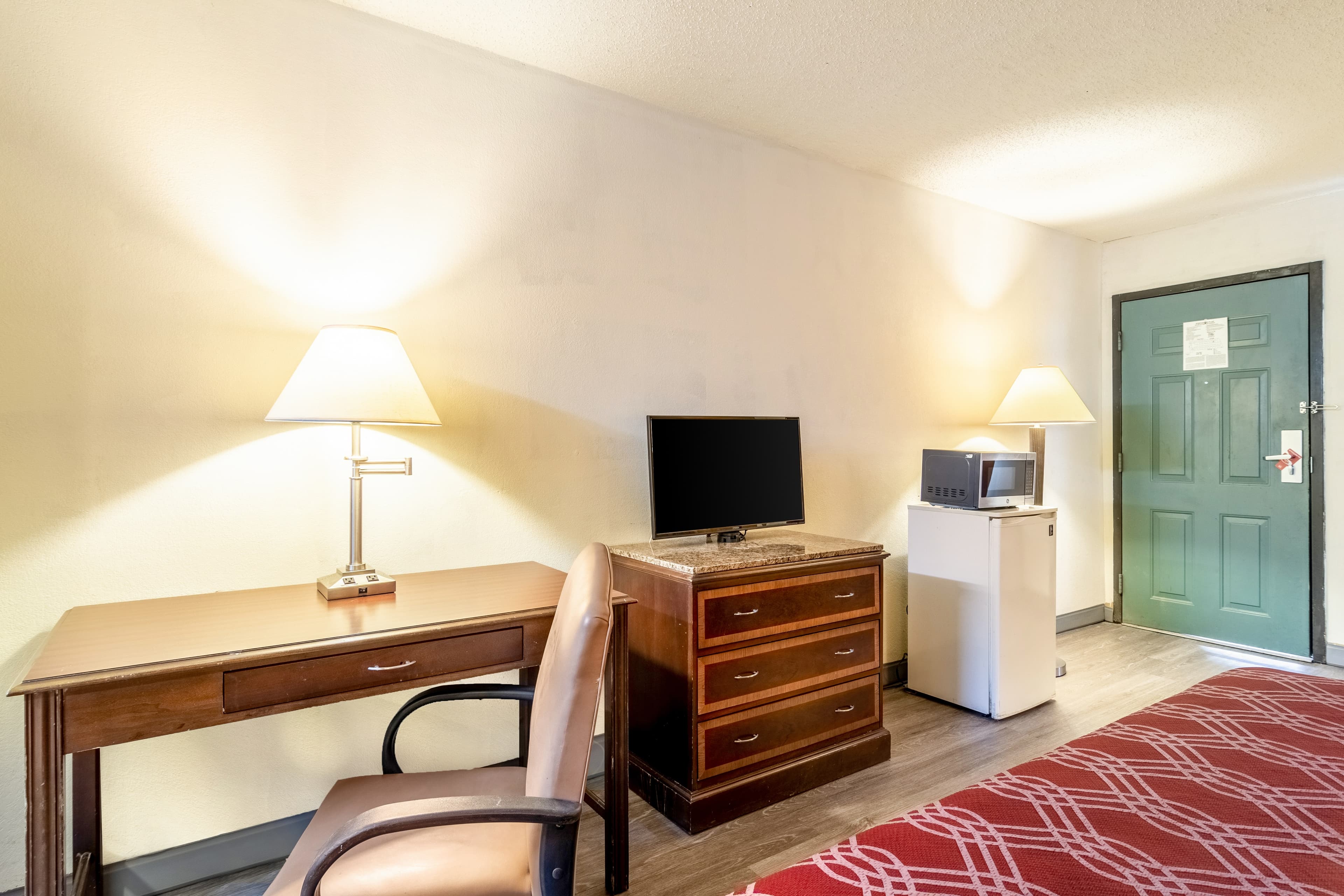 Econo Lodge Acworth East — 11