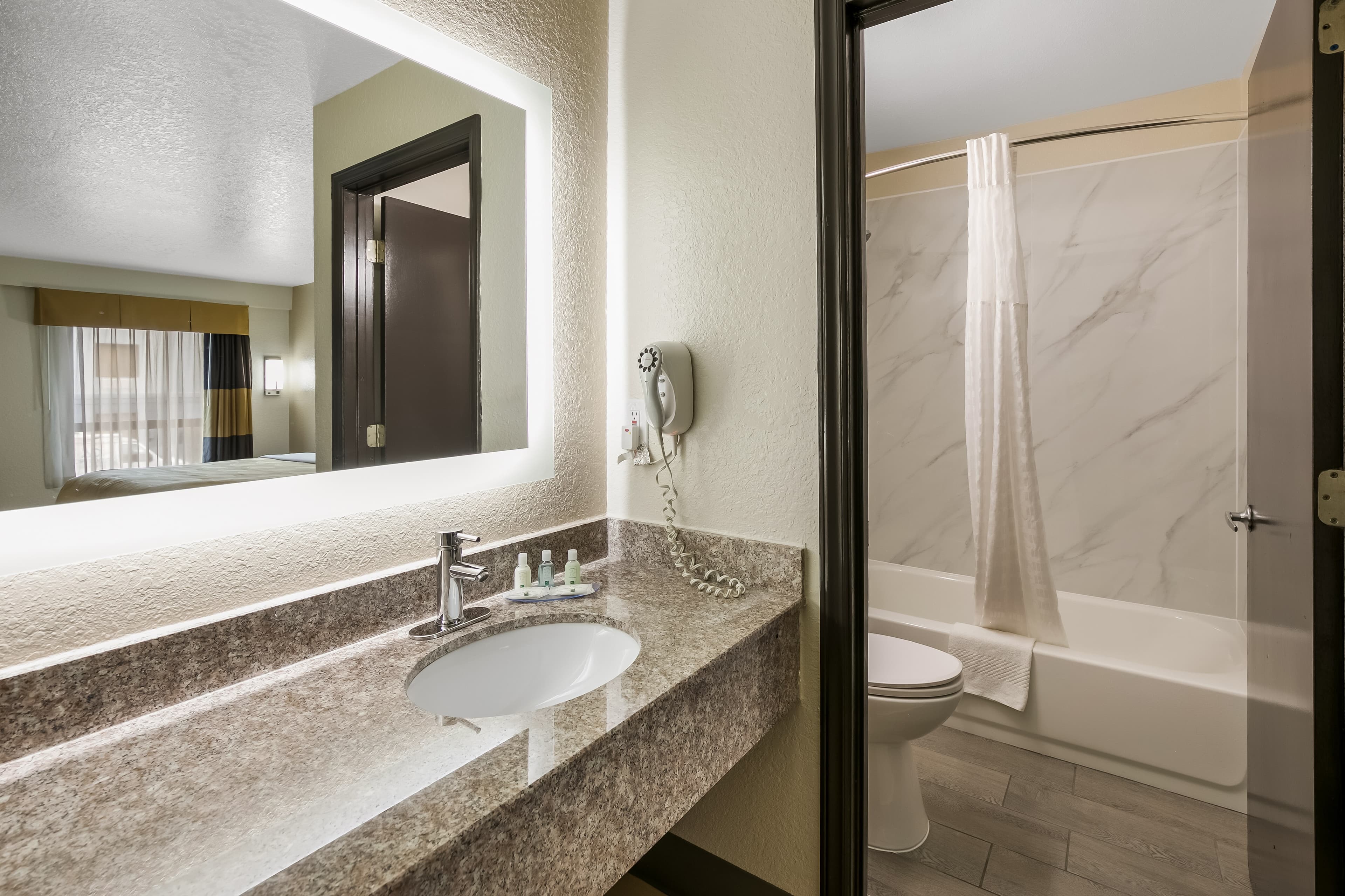Quality Inn Commerce at I-85 — 16