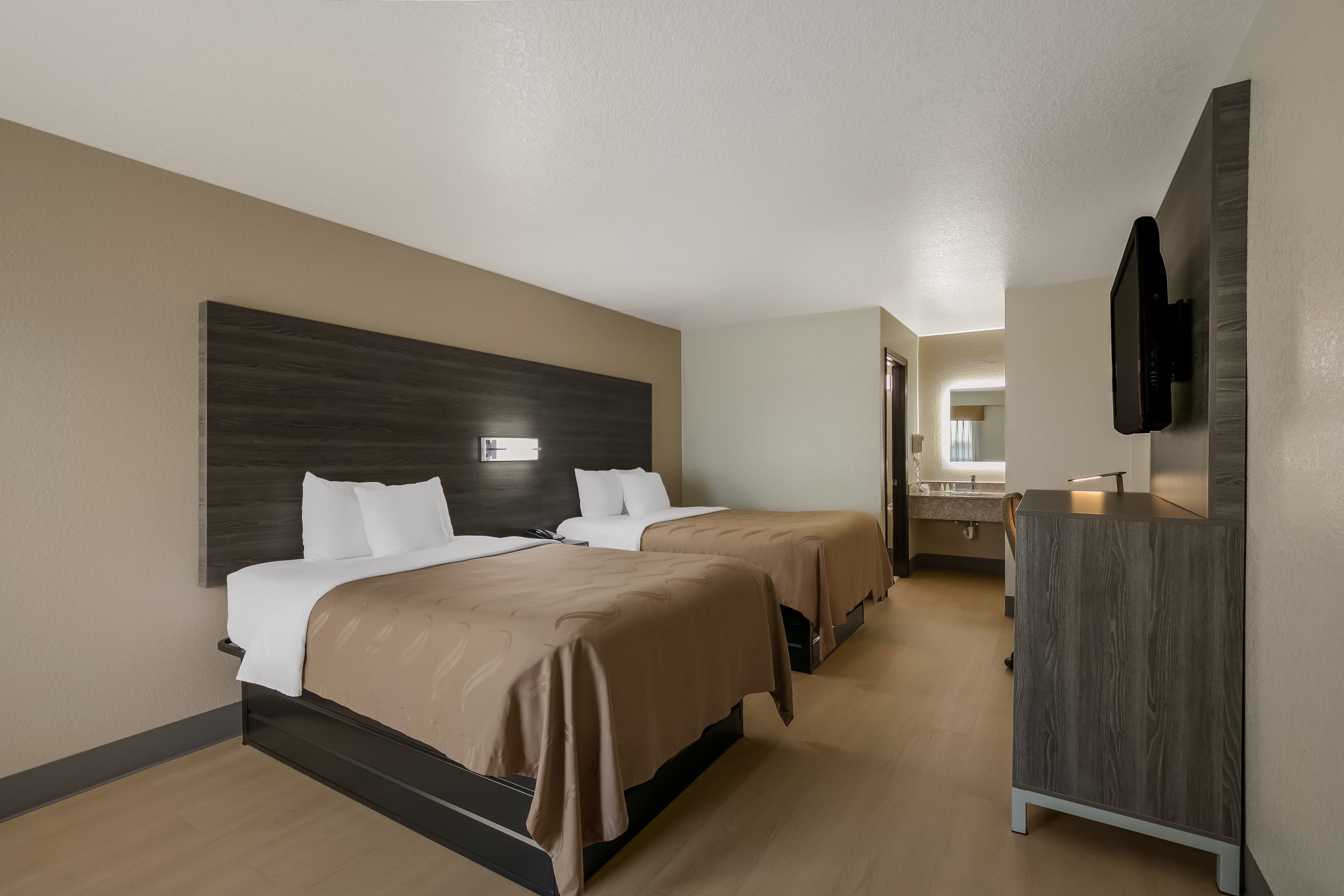 Quality Inn Commerce at I-85 - Image 3